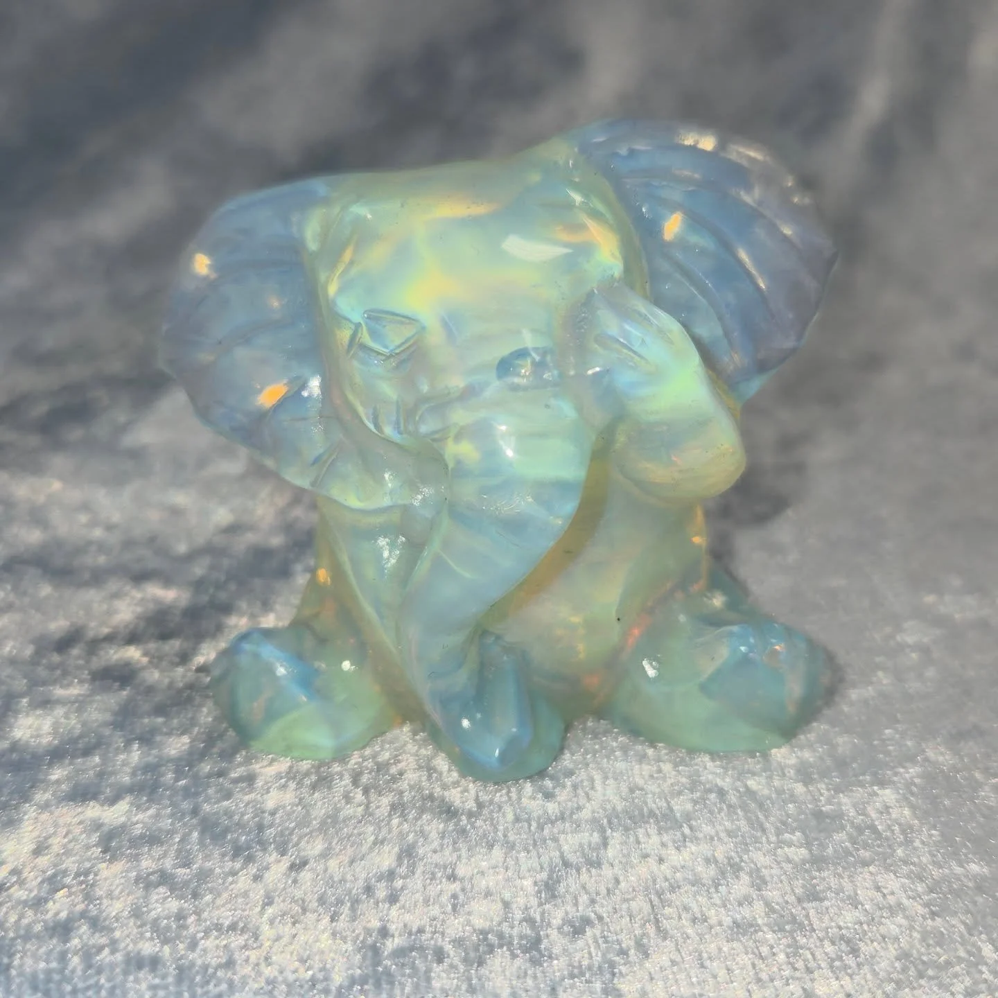 ✨️𝐎𝐏𝐀𝐋𝐈𝐓𝐄 𝐄𝐋𝐄𝐏𝐇𝐀𝐍𝐓✨️--SOLD!!!

𝗢𝗽𝗮𝗹𝗶𝘁𝗲 is a man-made opal that can help aid meditation, self exploration, and reflection. 🧘&zwj;♀️ It can help one with depression and anxiety as it has a calming energy that soothes and stabiliz