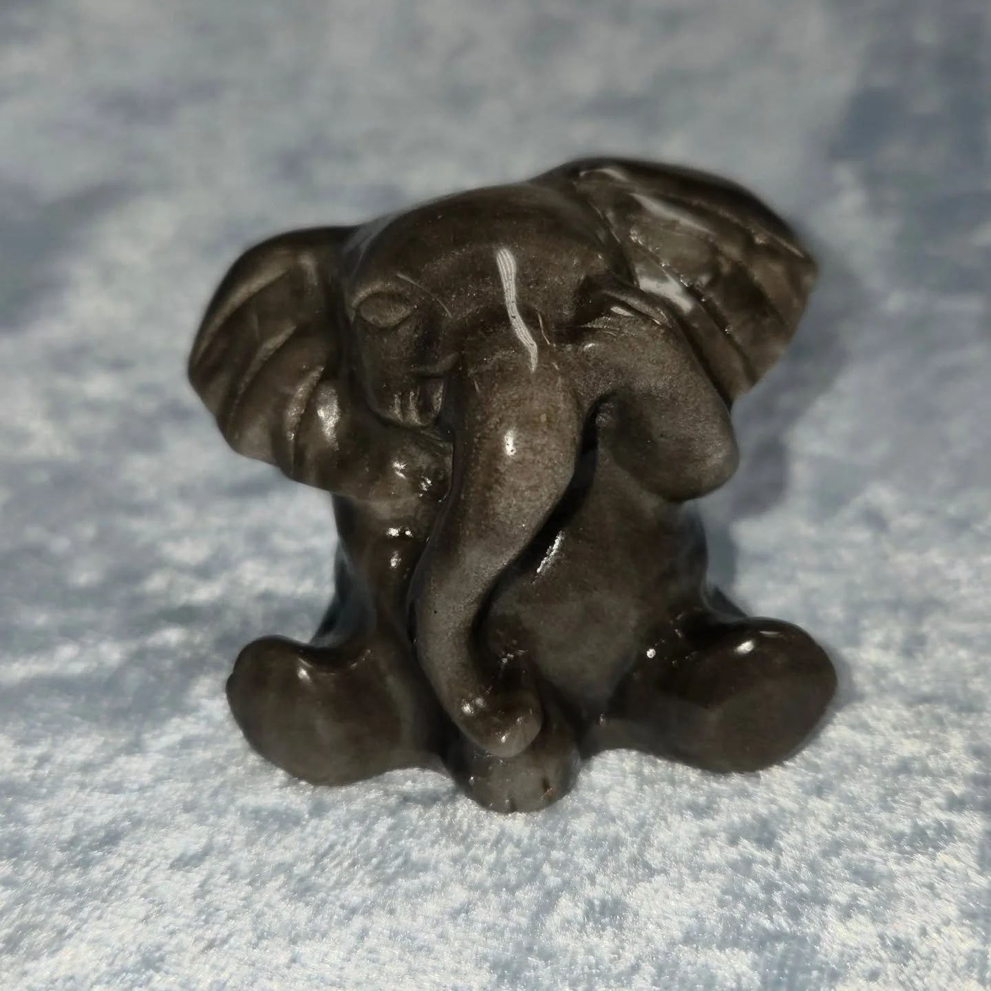 🖤𝐒𝐈𝐋𝐕𝐄𝐑 𝐒𝐇𝐄𝐄𝐍 𝐎𝐁𝐒𝐈𝐃𝐈𝐀𝐍 𝐄𝐋𝐄𝐏𝐇𝐀𝐍𝐓🖤--$3️⃣0️⃣

𝗢𝗯𝘀𝗶𝗱𝗶𝗮𝗻 is a strong protective stone, as it forms a shield against negativity. 🛡 It can provide you with compassion and strength. It aids in processing things that are 