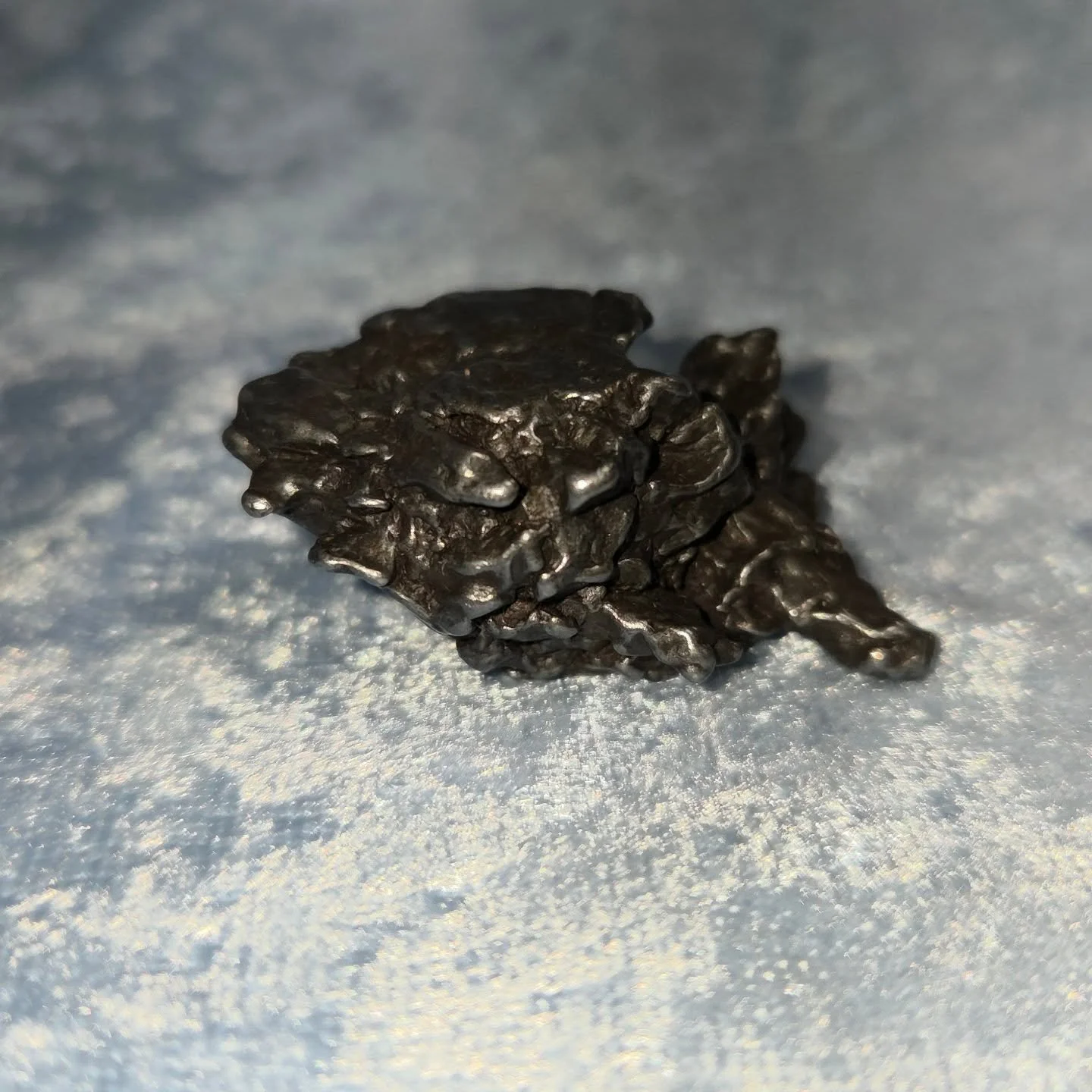 ☄𝐂𝐀𝐌𝐏𝐎 𝐃𝐄 𝐂𝐈𝐄𝐋𝐎 𝐌𝐄𝐓𝐄𝐎𝐑𝐈𝐓𝐄☄--$7️⃣5️⃣

𝗧𝗵𝗲 𝗖𝗮𝗺𝗽𝗼 𝗗𝗲 𝗖𝗶𝗲𝗹𝗼 𝗠𝗲𝘁𝗲𝗼𝗿𝗶𝘁𝗲 struck the earth about 4,000-5,000 years ago in NW Argentina. ☄ Meteorites are a high vibrational stone that can be used as tools of rapid 