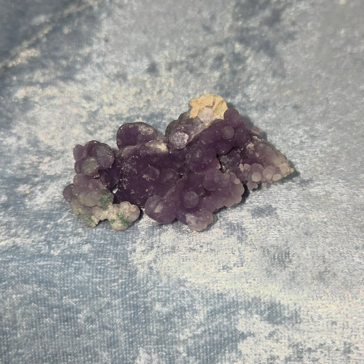 🍇𝐆𝐑𝐀𝐏𝐄 𝐀𝐆𝐀𝐓𝐄🍇--$7️⃣5️⃣

𝗚𝗿𝗮𝗽𝗲 𝗔𝗴𝗮𝘁𝗲 is a stone of self-service, self confidence, and inner stability. 💜 It encourages benevolence and goodwill while inspiring cooperation, generosity, and brotherhood. 🤝

Please visit the link 