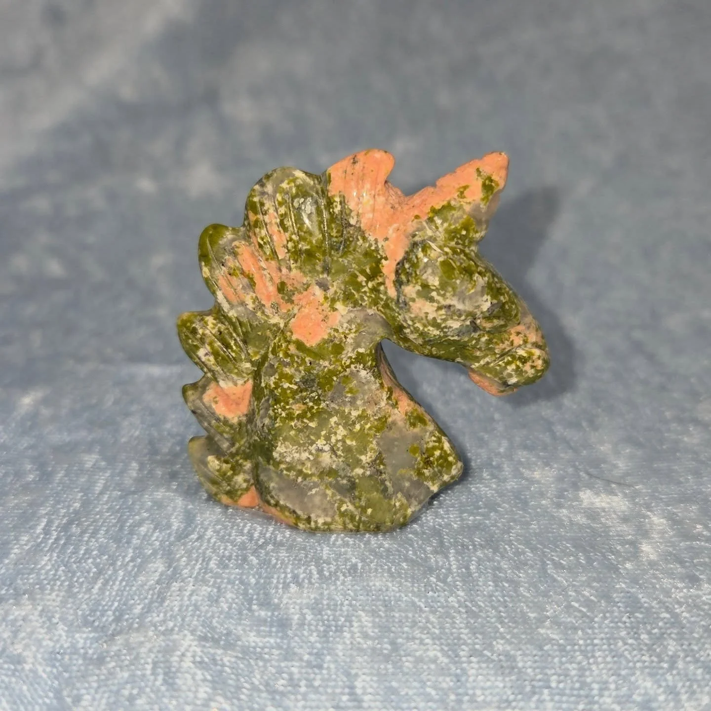 🌷𝐔𝐍𝐀𝐊𝐈𝐓𝐄 𝐉𝐀𝐒𝐏𝐄𝐑 𝐔𝐍𝐈𝐂𝐎𝐑𝐍🌷--$3️⃣0️⃣

Unakite Jasper helps one to release negative emotions and to stop the one way inner chatter that often complicates otherwise simple situations. ☮ It can help one to purge bad habits and shine a