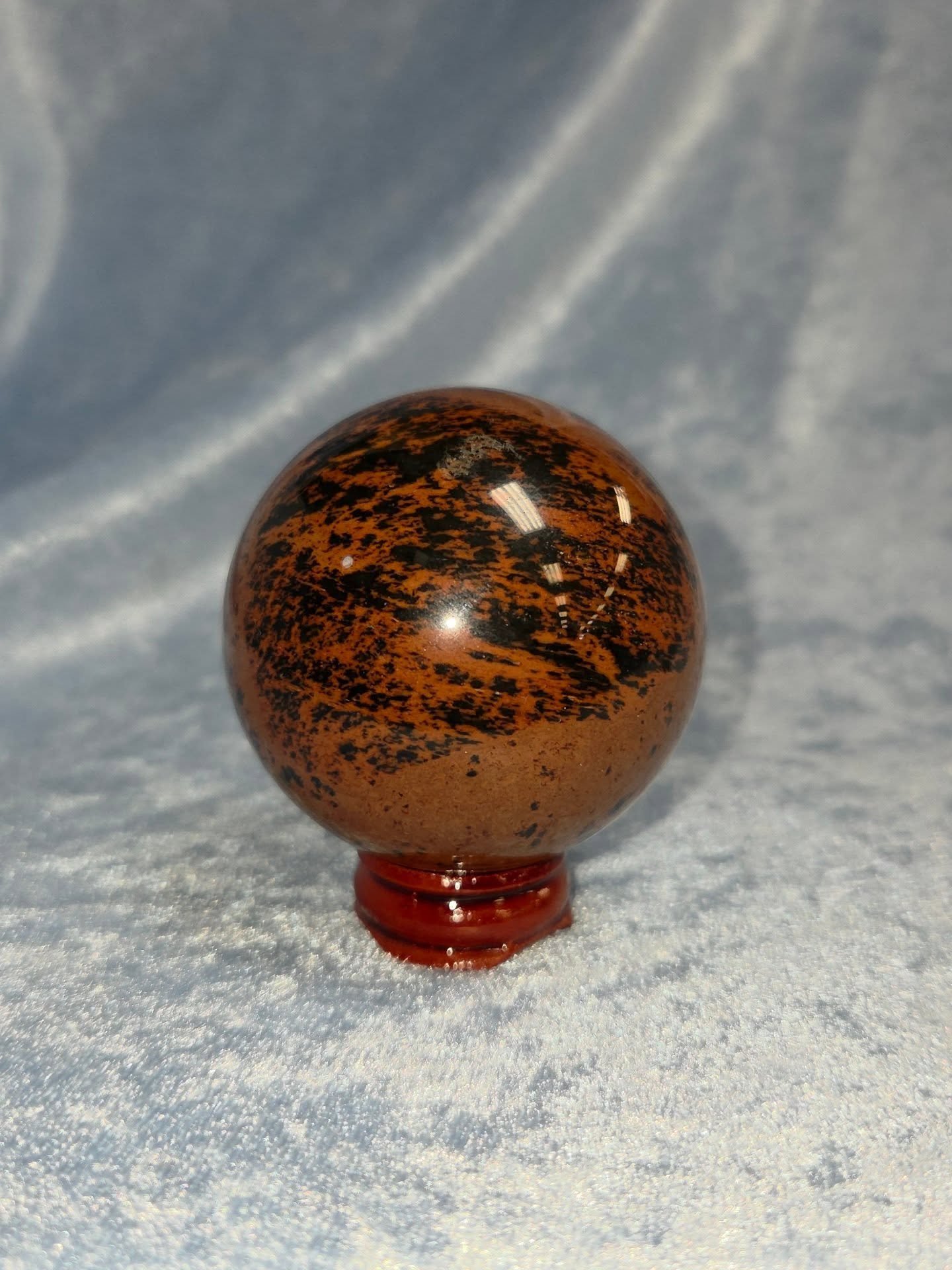 🍁𝐌𝐀𝐇𝐎𝐆𝐀𝐍𝐘 𝐎𝐁𝐒𝐈𝐃𝐈𝐀𝐍 𝐒𝐏𝐇𝐄𝐑𝐄🍁--$5️⃣0️⃣

𝗢𝗯𝘀𝗶𝗱𝗶𝗮𝗻 is a strong protective stone, as it forms a shield against negativity. 🛡 It can provide you with compassion and strength. It aids in processing things that are hard to acc