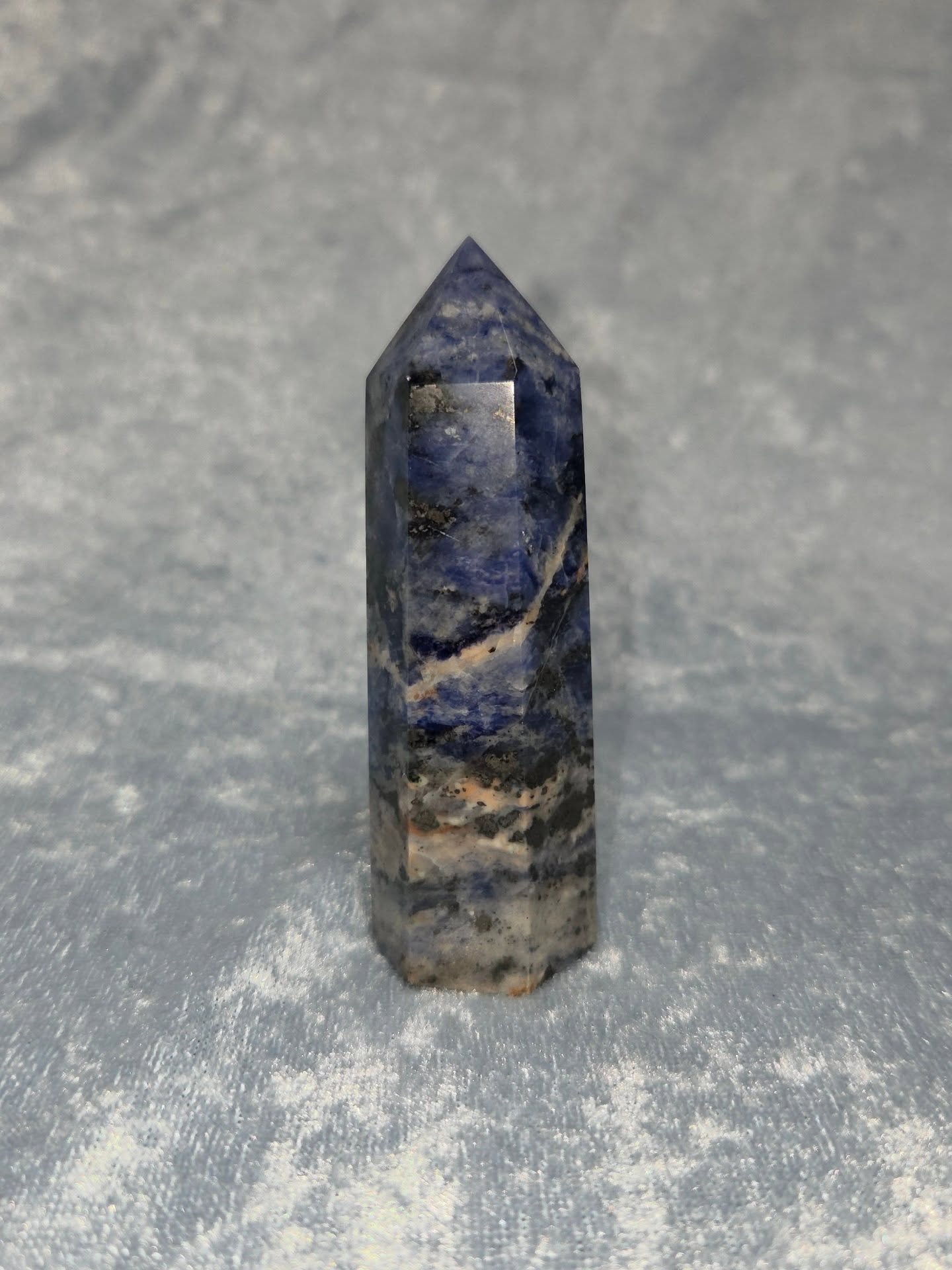 💙𝐒𝐎𝐃𝐀𝐋𝐈𝐓𝐄 𝐓𝐎𝐖𝐄𝐑💙--$3️⃣0️⃣

𝗦𝗼𝗱𝗮𝗹𝗶𝘁𝗲 is a stone of intelligence and communication. 🧠 This stone can help enhance psychic and spiritual perception, and unites logic with intuition. 👍

Please visit the link in the bio or  messag