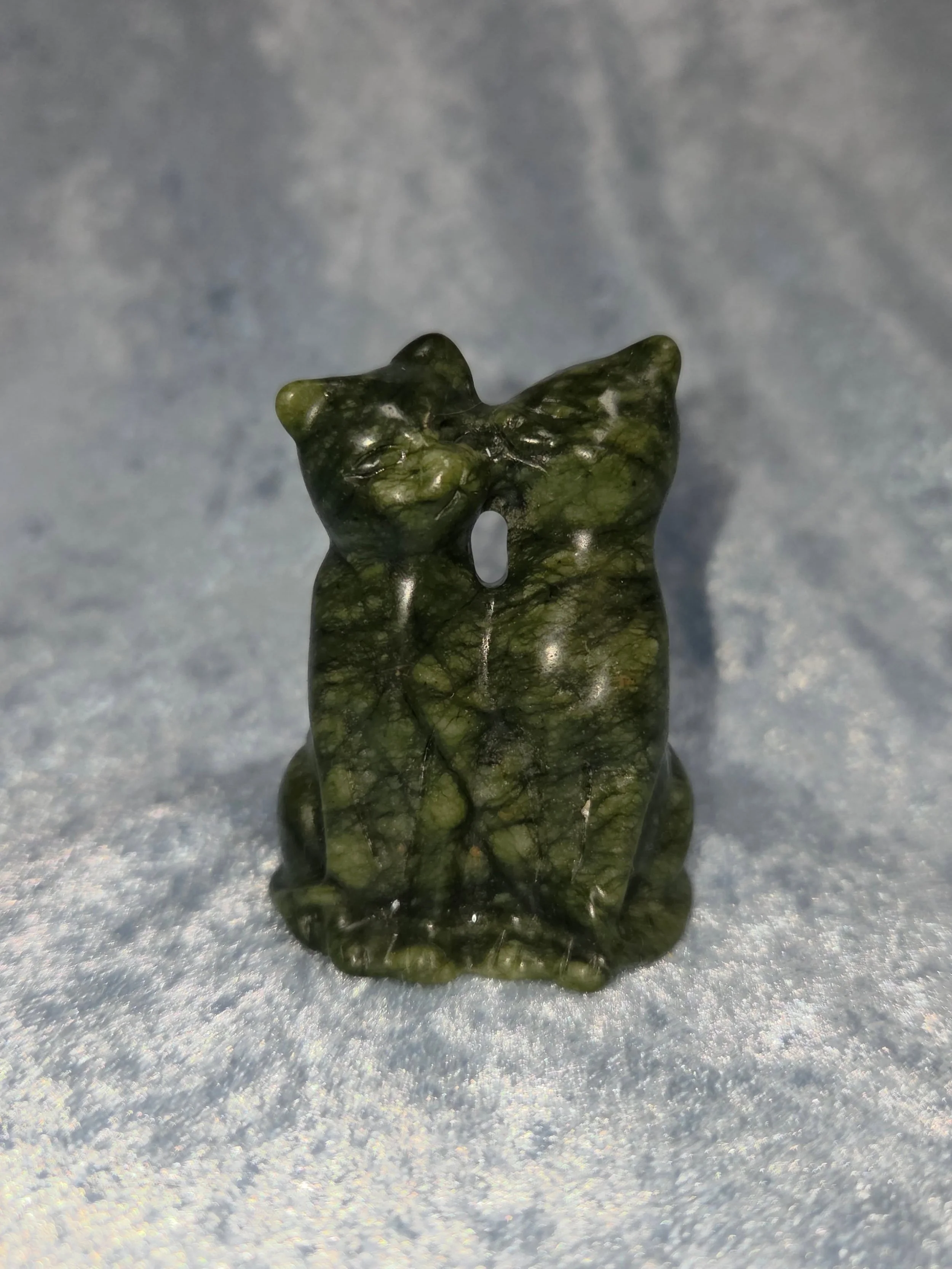 🐍𝐒𝐄𝐑𝐏𝐄𝐍𝐓𝐈𝐍𝐄 𝐊𝐈𝐒𝐒𝐈𝐍𝐆 𝐂𝐀𝐓𝐒🐍--$2️⃣5️⃣

𝗦𝗲𝗿𝗽𝗲𝗻𝘁𝗶𝗻𝗲 is excellent for trance work, rituals, and Shamanistic works. It aids meditation 🧘&zwj;♀️ and balances your emotions and mental thinking.  Serpentine helps you understan