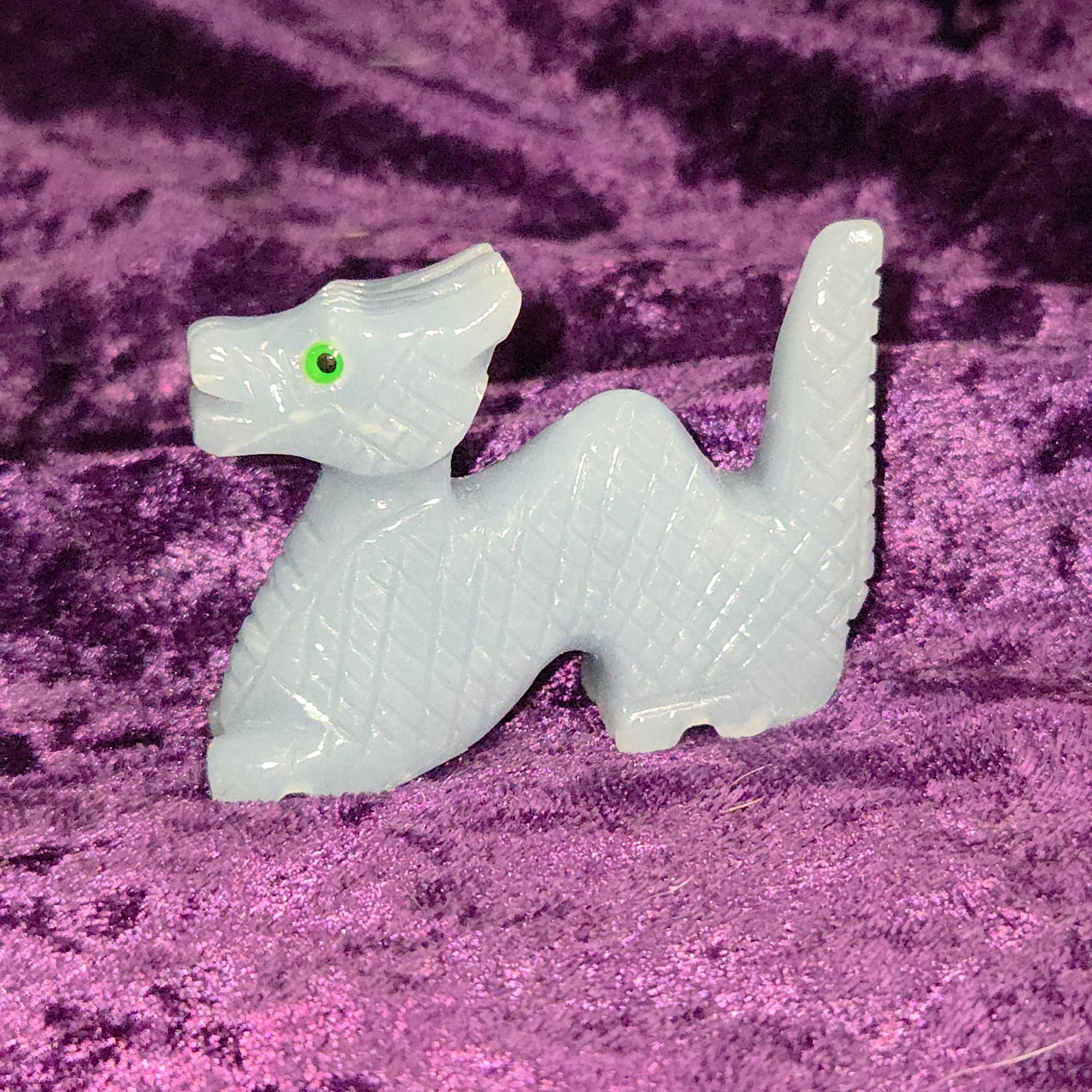 😇𝐀𝐍𝐆𝐄𝐋𝐈𝐓𝐄 𝐃𝐑𝐀𝐆𝐎𝐍😇--$2️⃣0️⃣

𝗔𝗻𝗴𝗲𝗹𝗶𝘁𝗲 is a stone very beneficial to Healers and Energy workers, lending compassion and connecting one to their Angels. 😇 It can assist one in transitions and also helps to transmute chaos into o