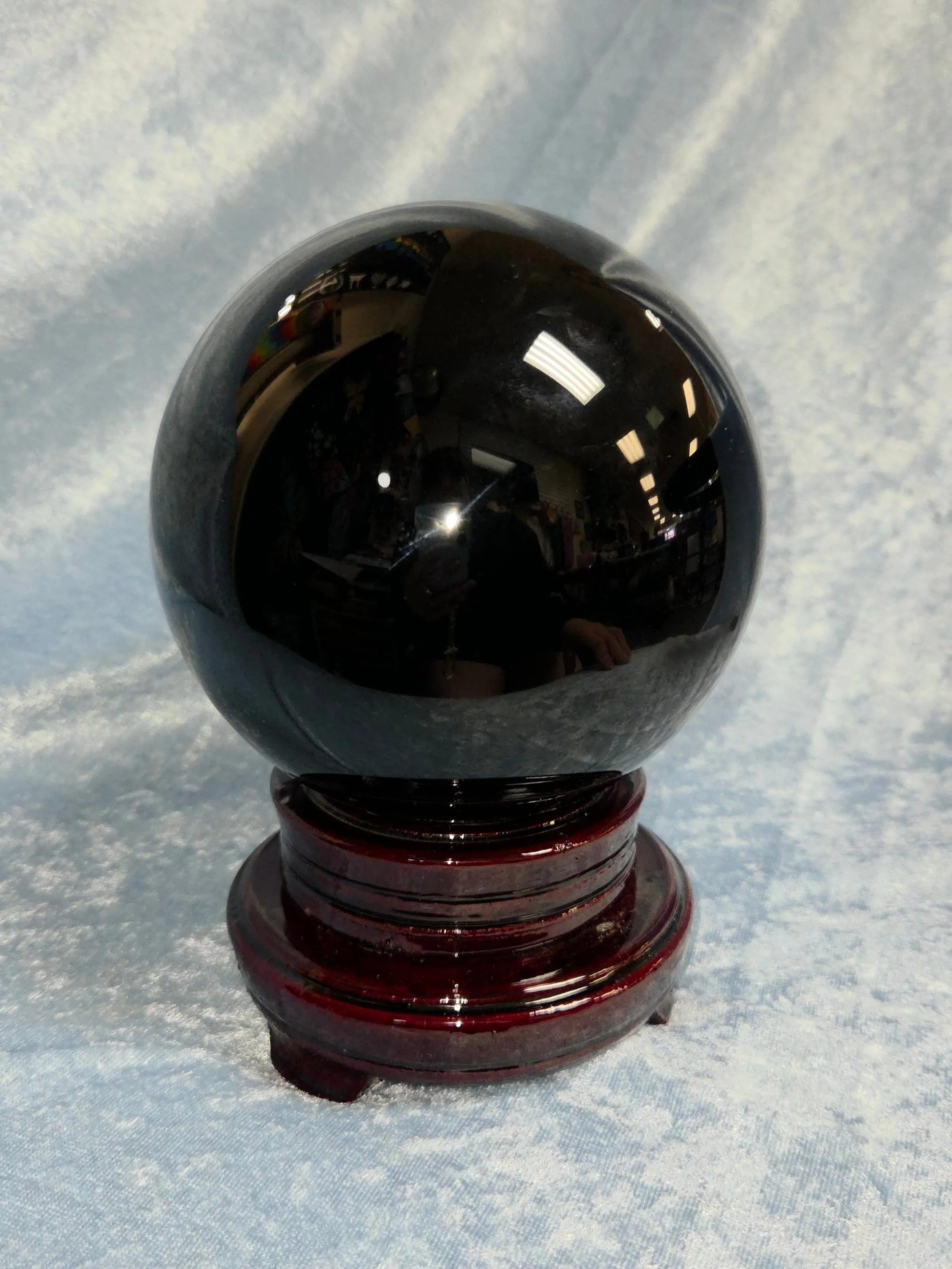 🖤𝐎𝐁𝐒𝐈𝐃𝐈𝐀𝐍 𝐒𝐏𝐇𝐄𝐑𝐄🖤&ndash;$3️⃣5️⃣0️⃣

𝗢𝗯𝘀𝗶𝗱𝗶𝗮𝗻 is a strong protective stone, as it forms a shield against negativity. 🛡 It can provide you with compassion and strength. It aids in processing things that are hard to accept. 🖤

