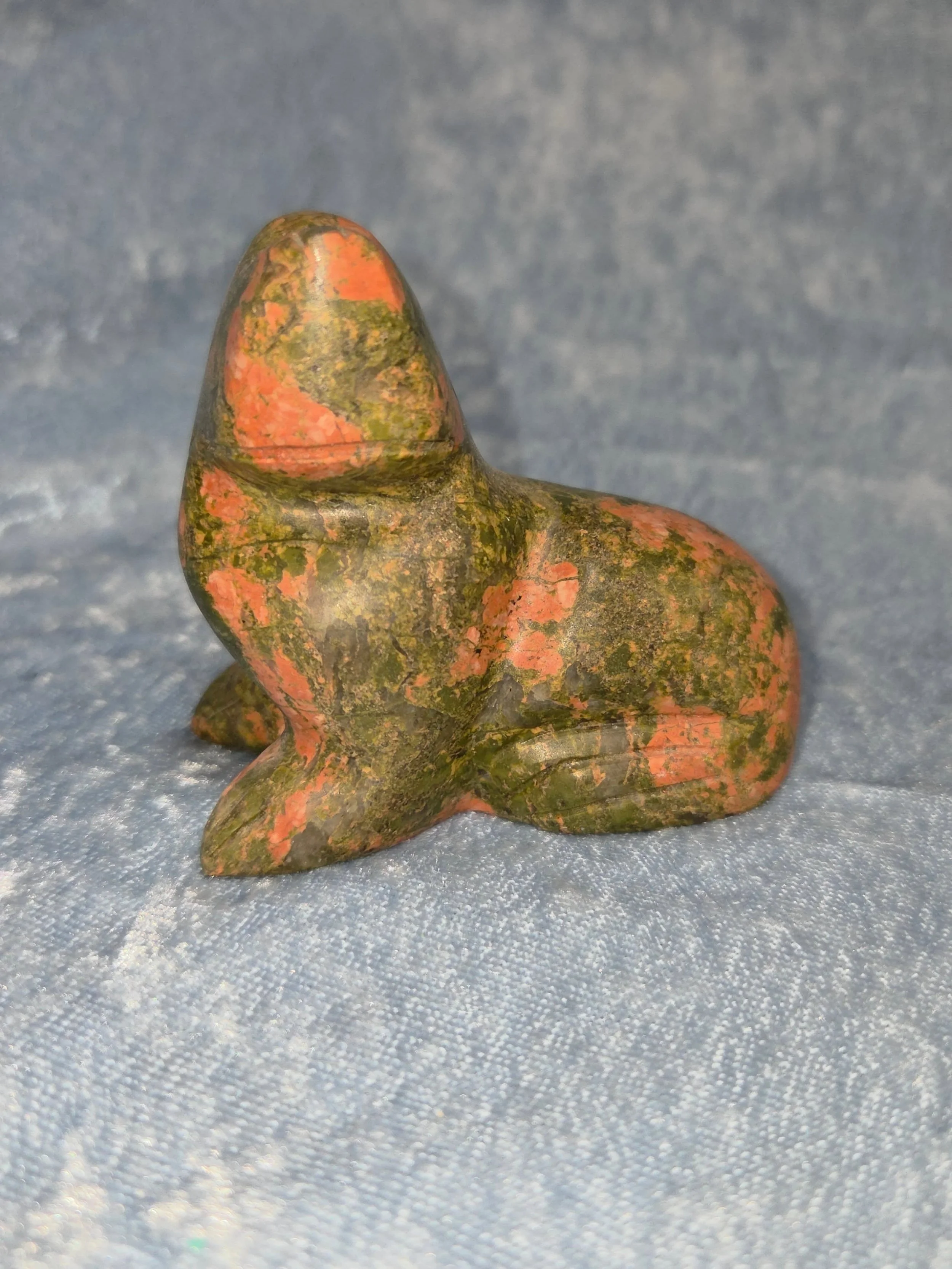 🌷𝐔𝐍𝐀𝐊𝐈𝐓𝐄 𝐒𝐄𝐀 𝐋𝐈𝐎𝐍🌷--$3️⃣5️⃣

𝗨𝗻𝗮𝗸𝗶𝘁𝗲 𝗝𝗮𝘀𝗽𝗲𝗿 helps one to release negative emotions and to stop the one way inner chatter that often complicates otherwise simple situations. ☮ It can help one to purge bad habits and shine 