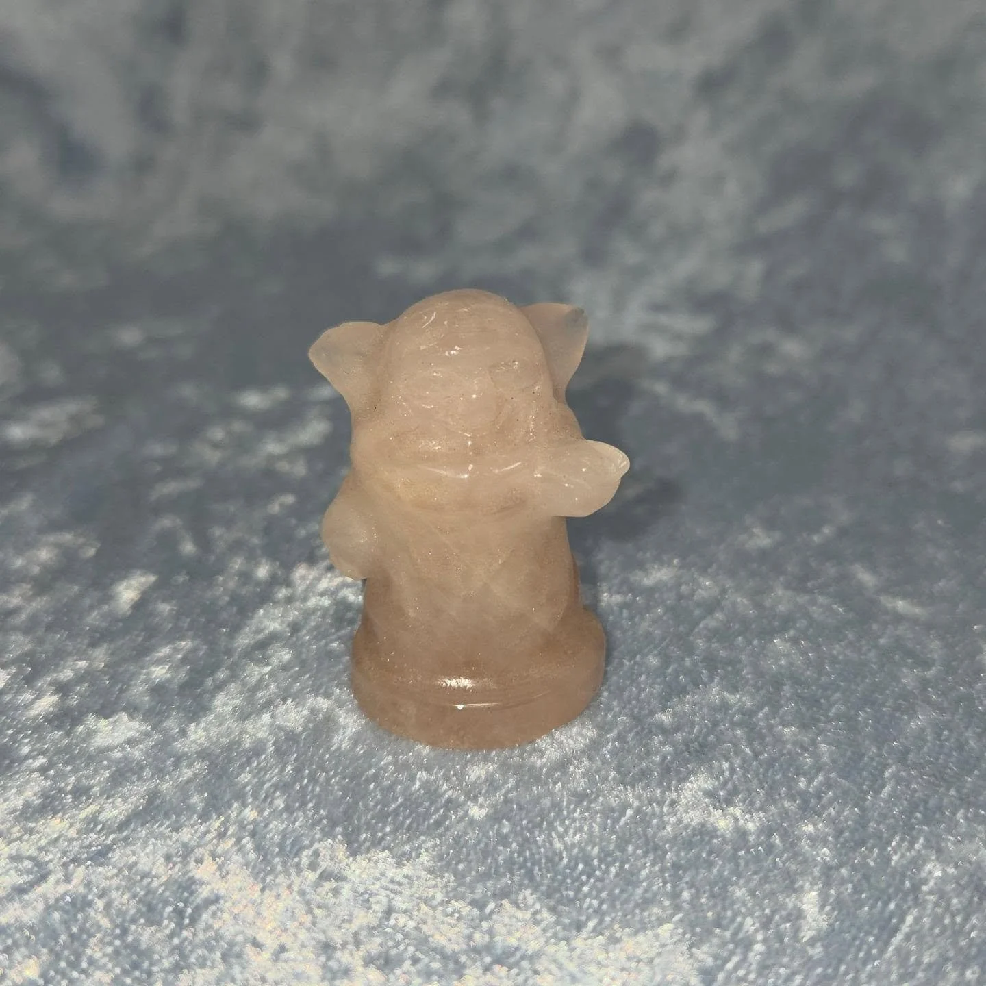 🌹𝐑𝐎𝐒𝐄 𝐐𝐔𝐀𝐑𝐓𝐙 𝐁𝐀𝐁𝐘 𝐀𝐋𝐈𝐄𝐍🌹--$2️⃣0️⃣

𝗥𝗼𝘀𝗲 𝗤𝘂𝗮𝗿𝘁𝘇 is a stone of unconditional, universal Love, allowing one to love themselves, the people around them and the Universe we call home. 💕 Connecting with Rose Quartz enables o