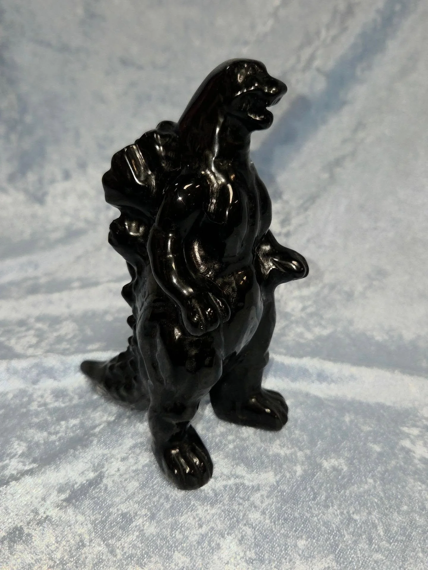 🖤𝐎𝐁𝐒𝐈𝐃𝐈𝐀𝐍 𝐆𝐎𝐃𝐙𝐈𝐋𝐋𝐀🖤--$1️⃣2️⃣5️⃣

𝗢𝗯𝘀𝗶𝗱𝗶𝗮𝗻 is a strong protective stone, as it forms a shield against negativity. 🛡 It can provide you with compassion and strength. It aids in processing things that are hard to accept. 🖤

P