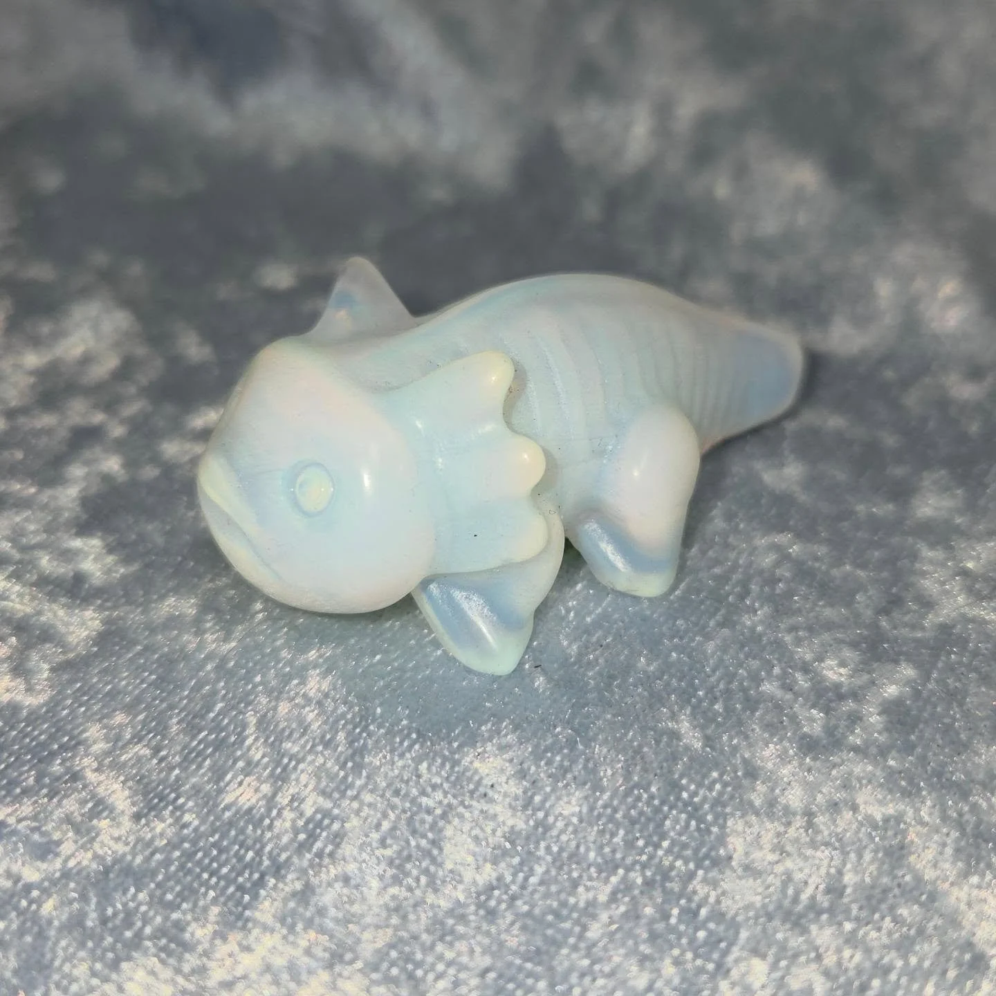 ✨️𝐎𝐏𝐀𝐋𝐈𝐓𝐄 𝐀𝐗𝐎𝐋𝐎𝐓𝐋✨️--$2️⃣5️⃣

𝗢𝗽𝗮𝗹𝗶𝘁𝗲 is a man-made opal that can help aid meditation, self exploration, and reflection. 🧘&zwj;♀️ It can help one with depression and anxiety as it has a calming energy that soothes and stabilizes