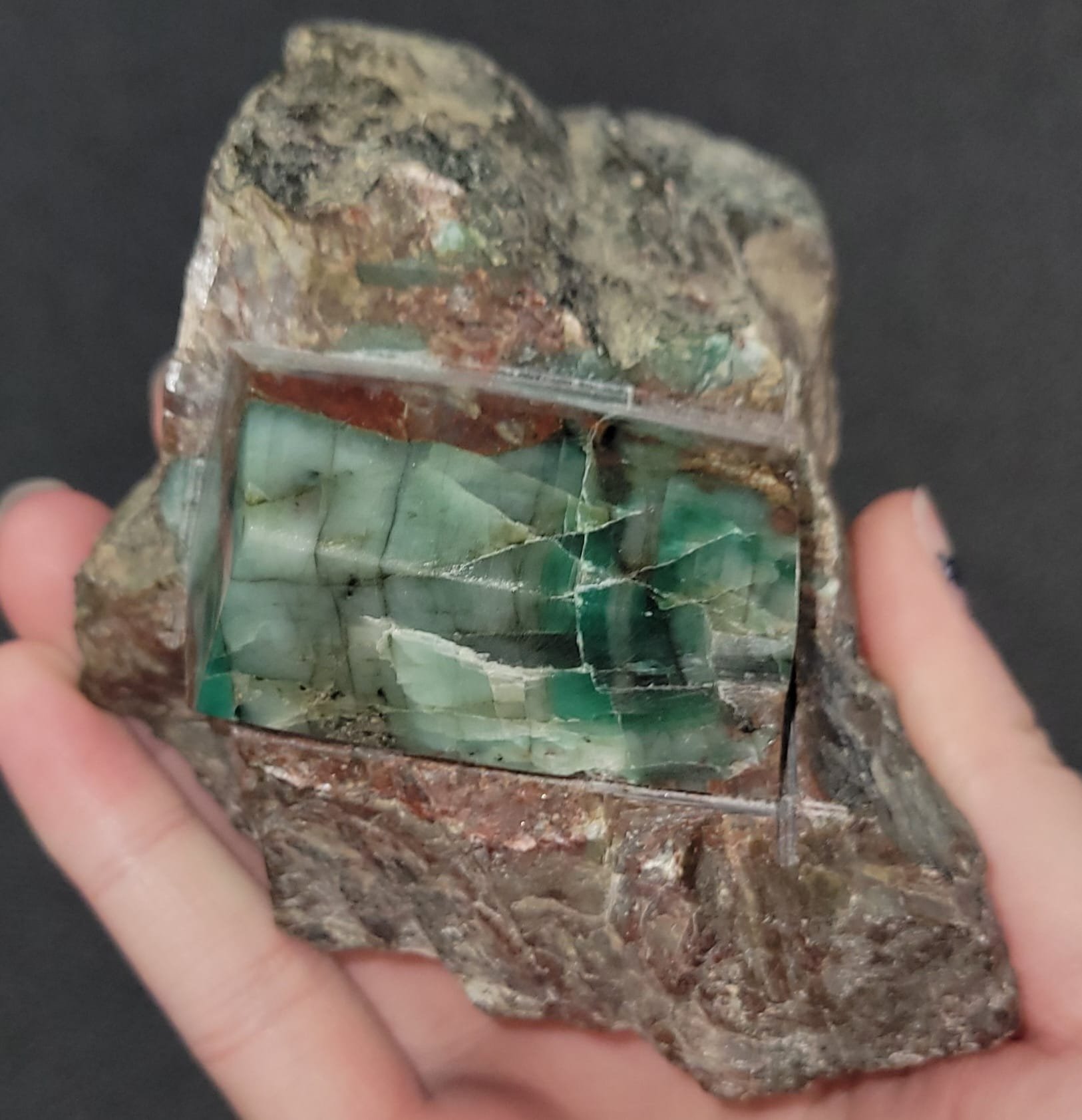 Emerald in matrix 75.jpg