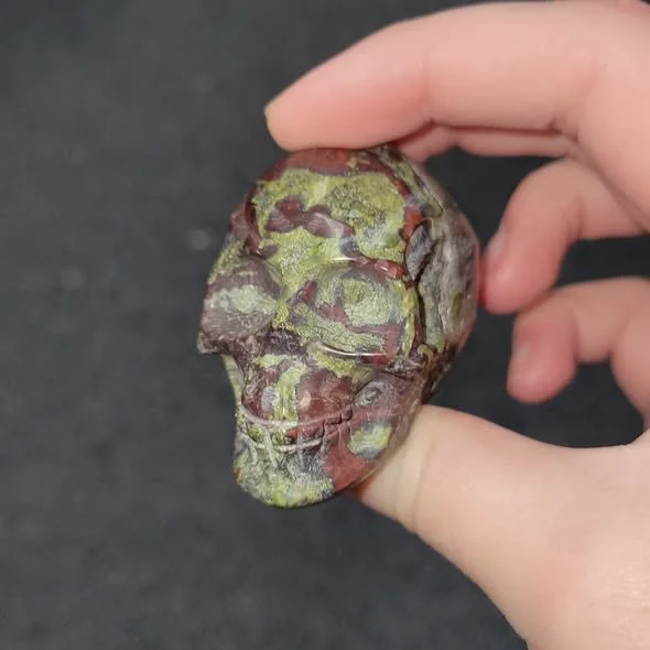 dragons b skull 30.jpg