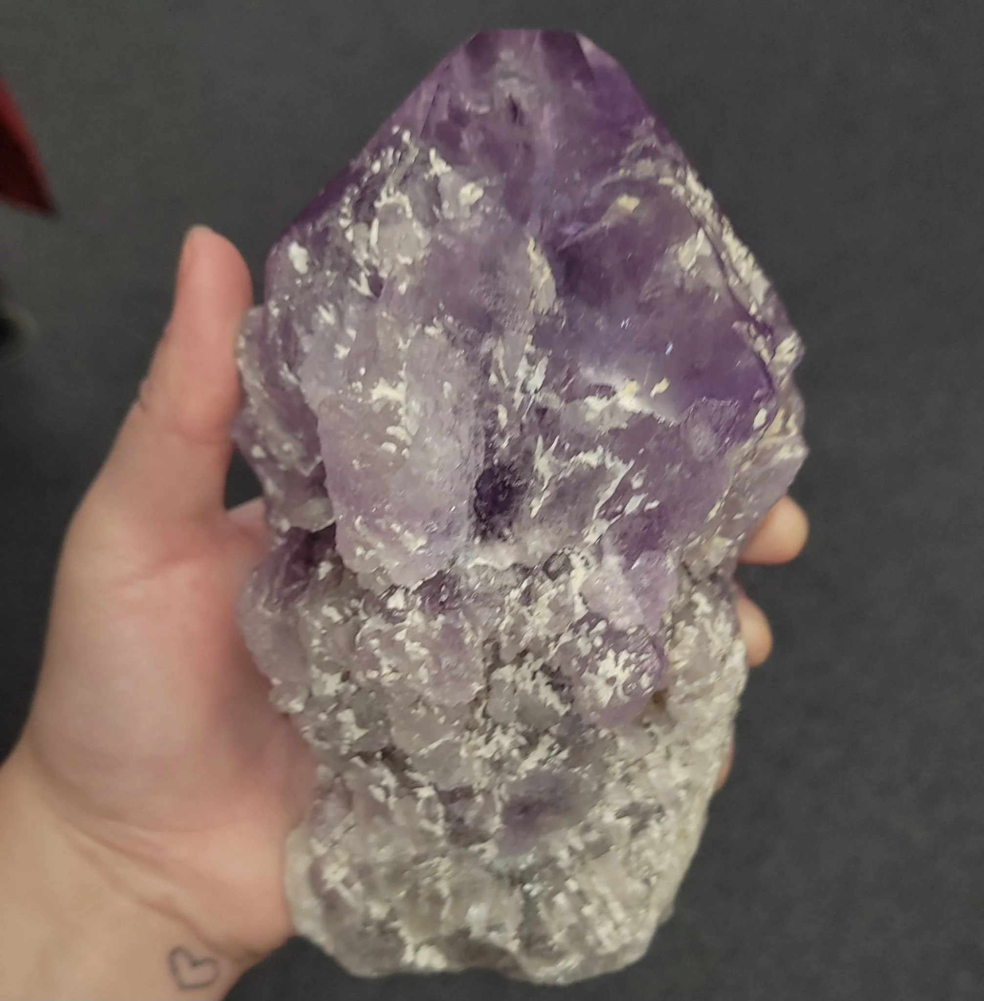 amethyst point 100.jpg