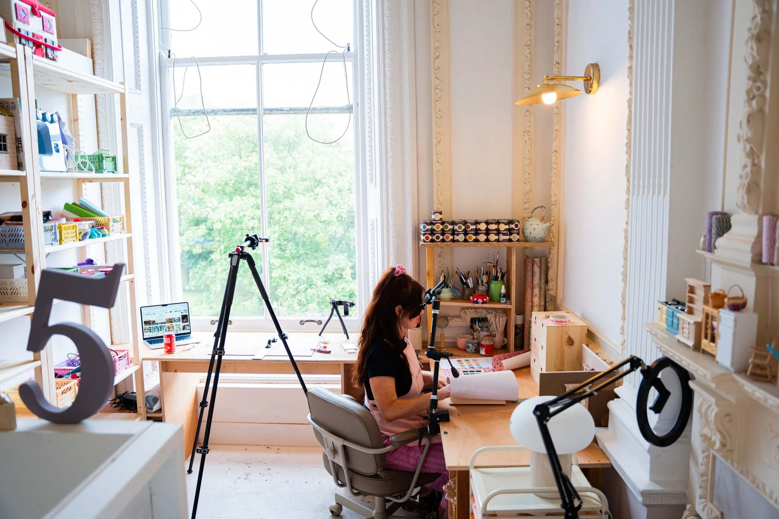 Making Your Own Miniature Doll House Room Box