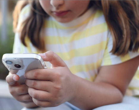 The Social&nbsp;Media Ban:&nbsp;Law vs Reality&nbsp;(a mum’s view)&nbsp;&nbsp;