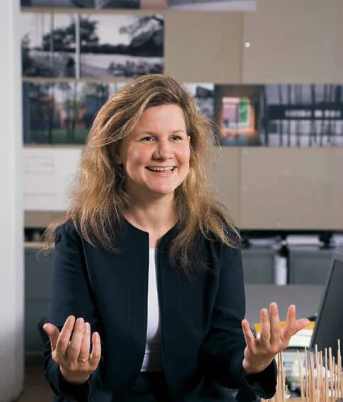 Jennifer Yoos ‘02