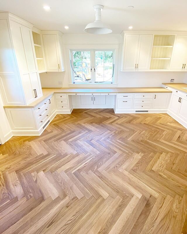 Some seriously epic custom made herringbone we recently completed for @ddfordconstruction 🙌 Thanks for the photos @nicorenzo !