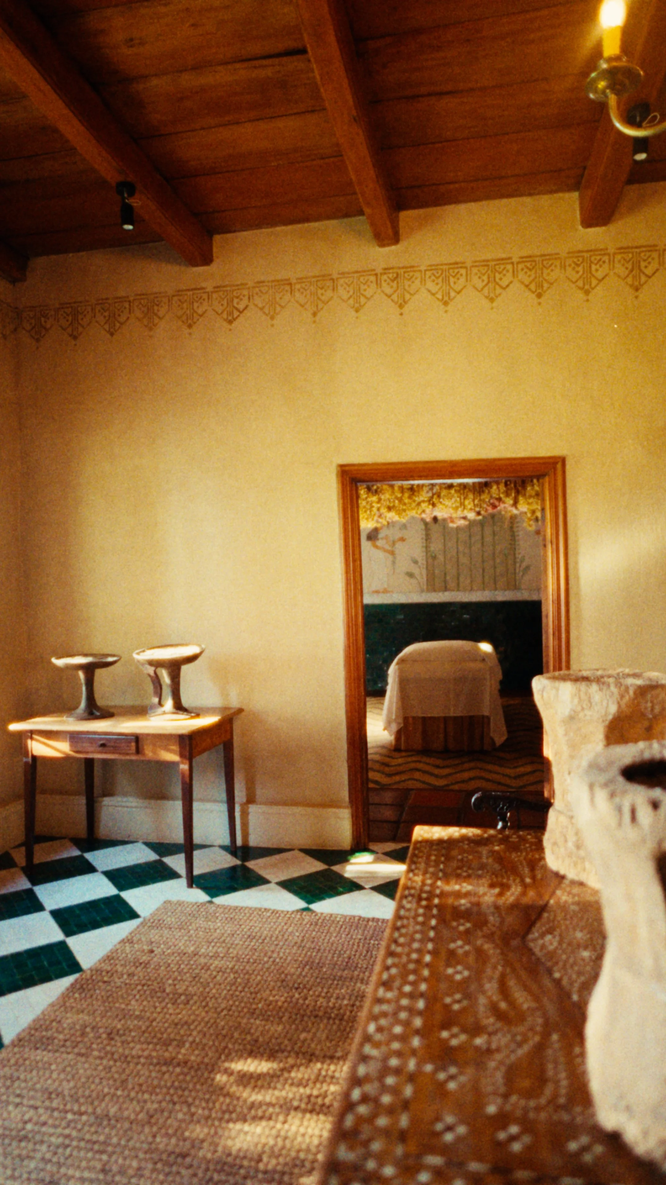 C8749.00_12_24_24.Still087.jpg