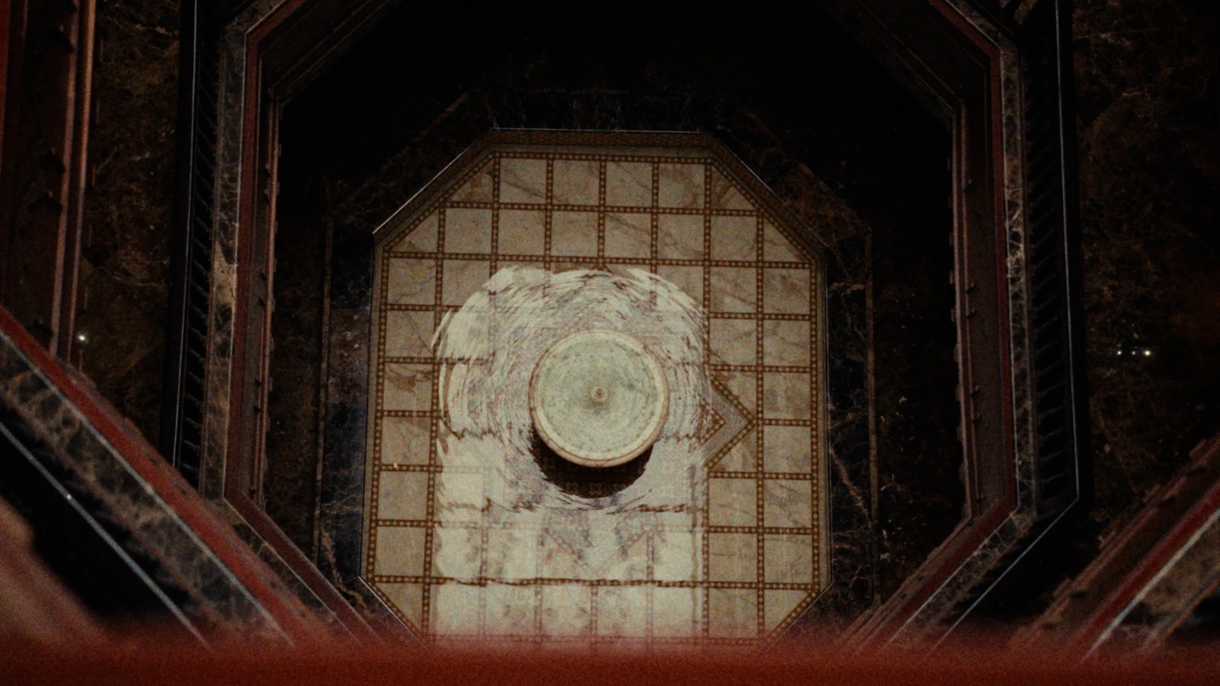 C9116.00_00_38_15.Still007.jpg