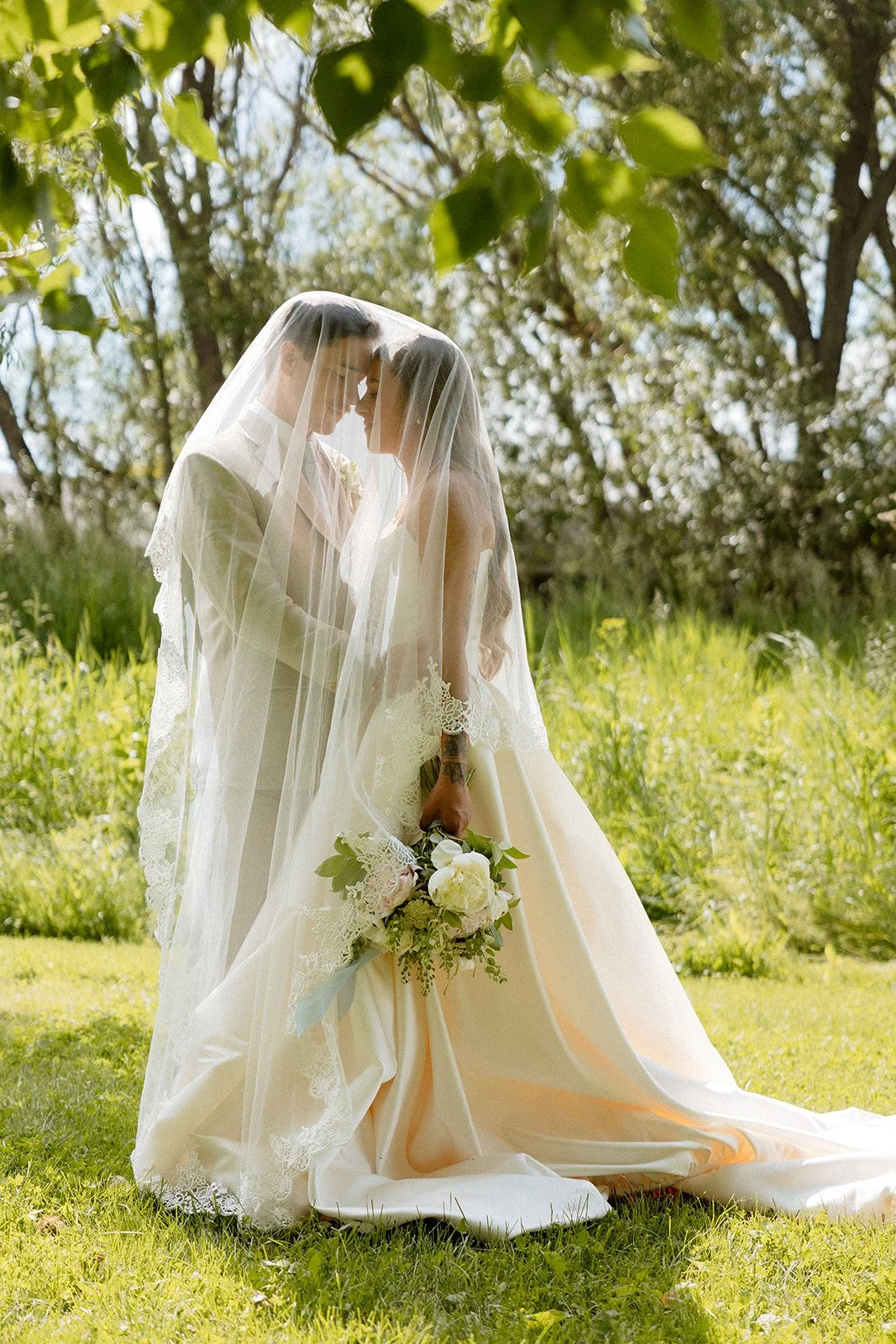 Montana wedding photographer, Helena wedding, Shades of Green, veil