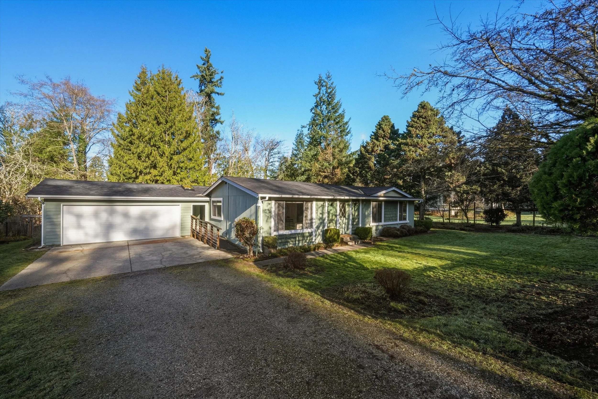 04-3811 York St-179.jpg