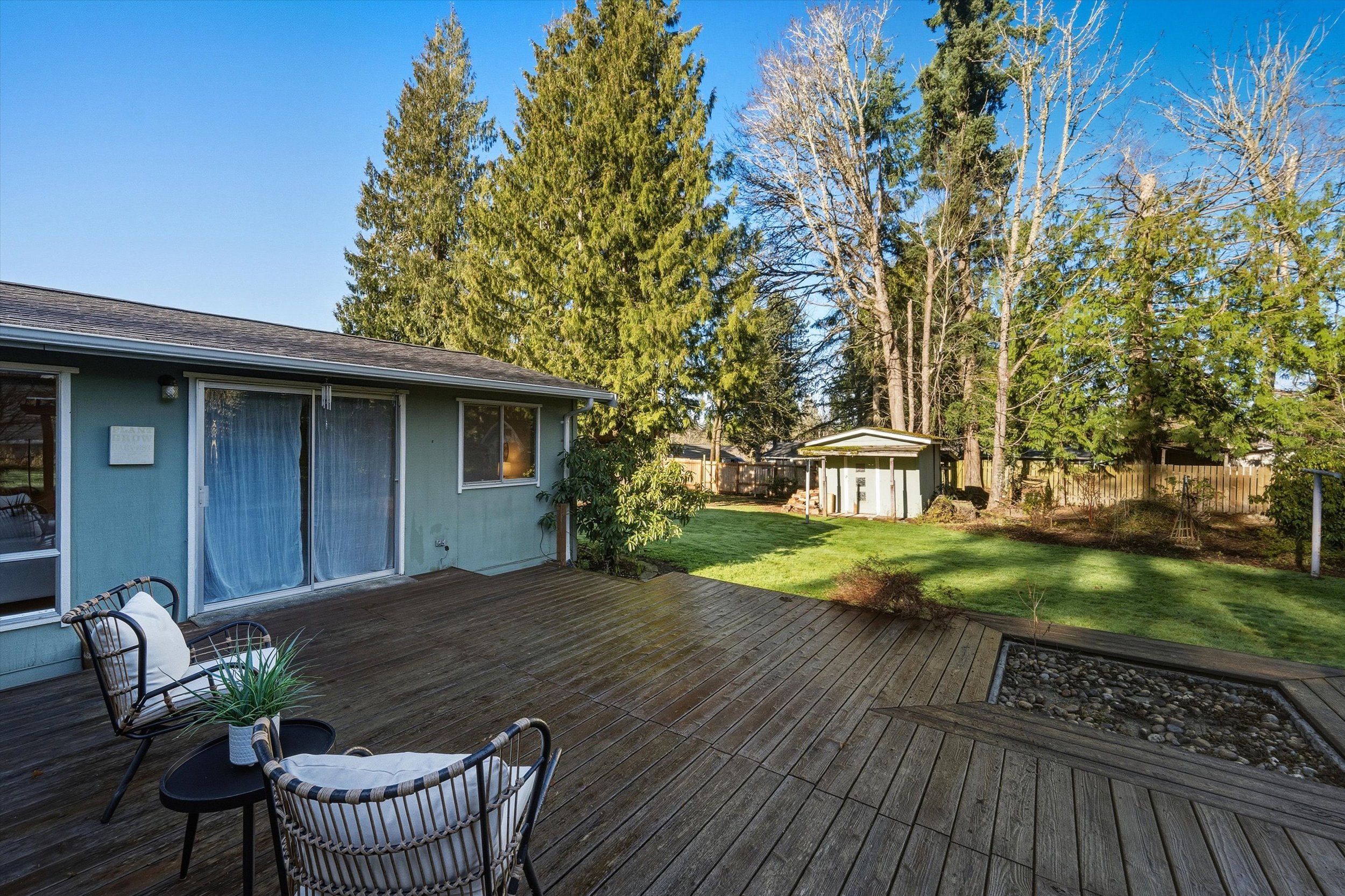 16-3811 York St-221.jpg