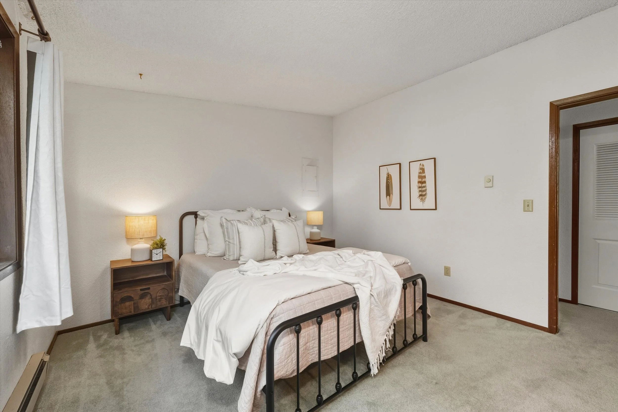 29-3811 York St-20.jpg