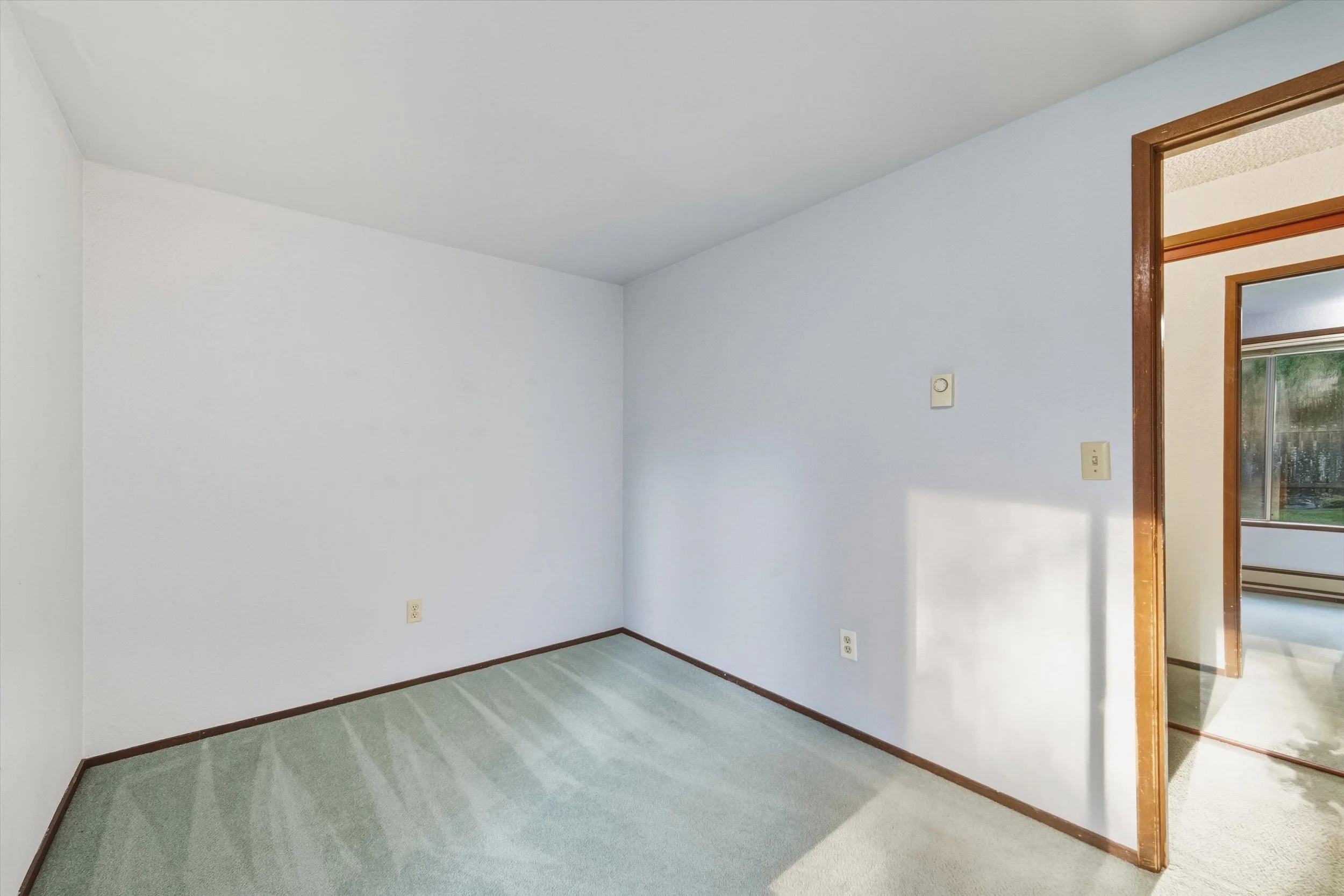 41-3811 York St-59.jpg