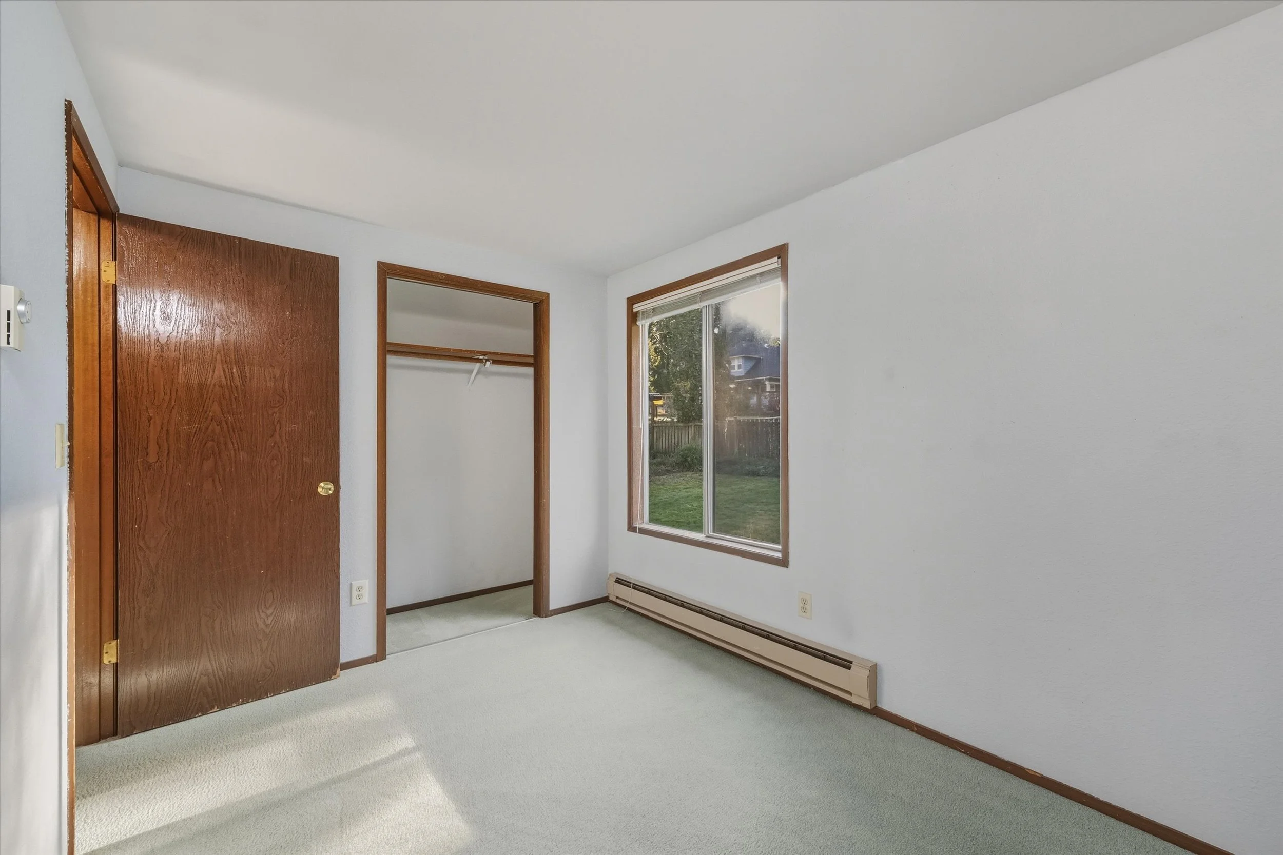 43-3811 York St-65.jpg