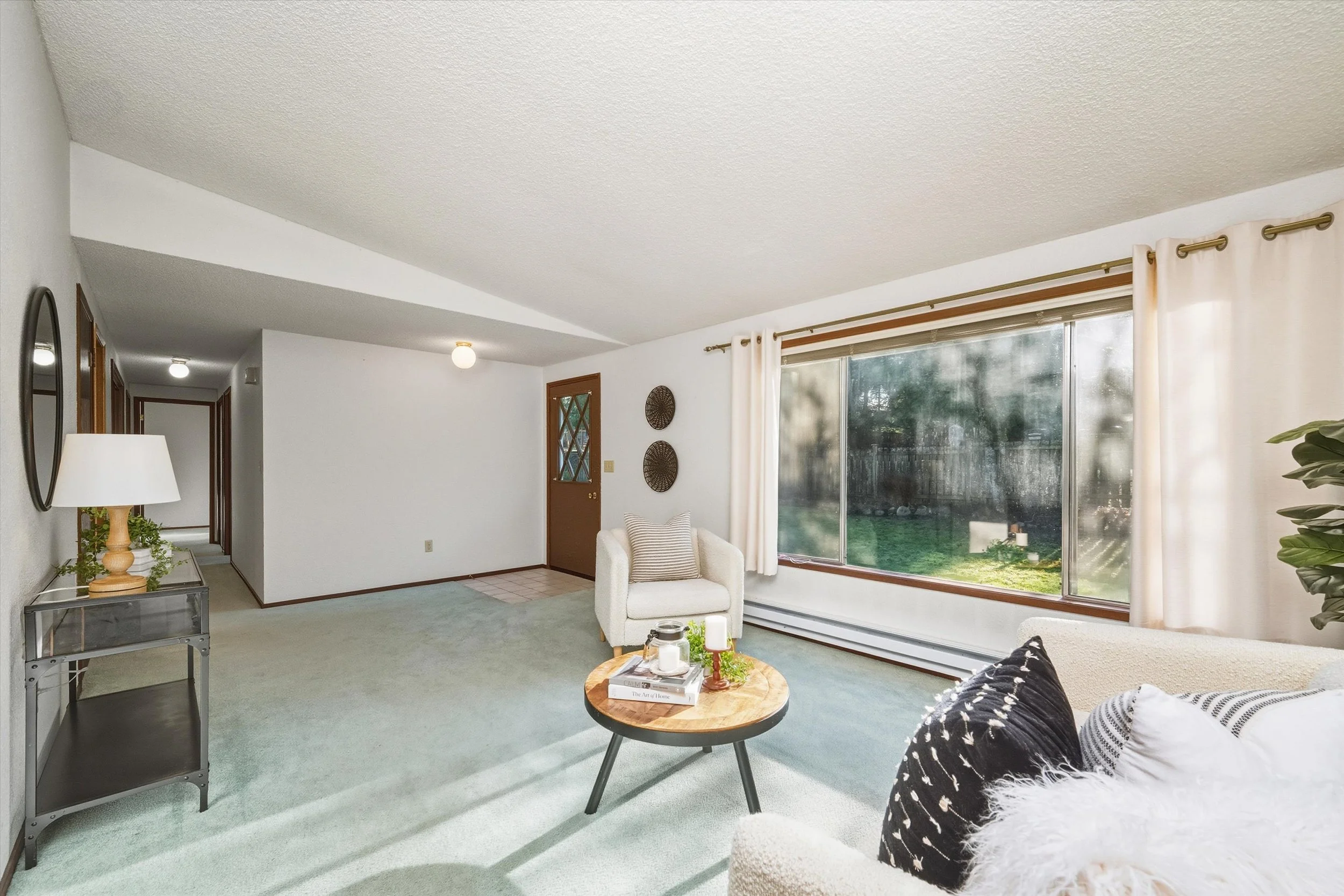 51-3811 York St-98.jpg