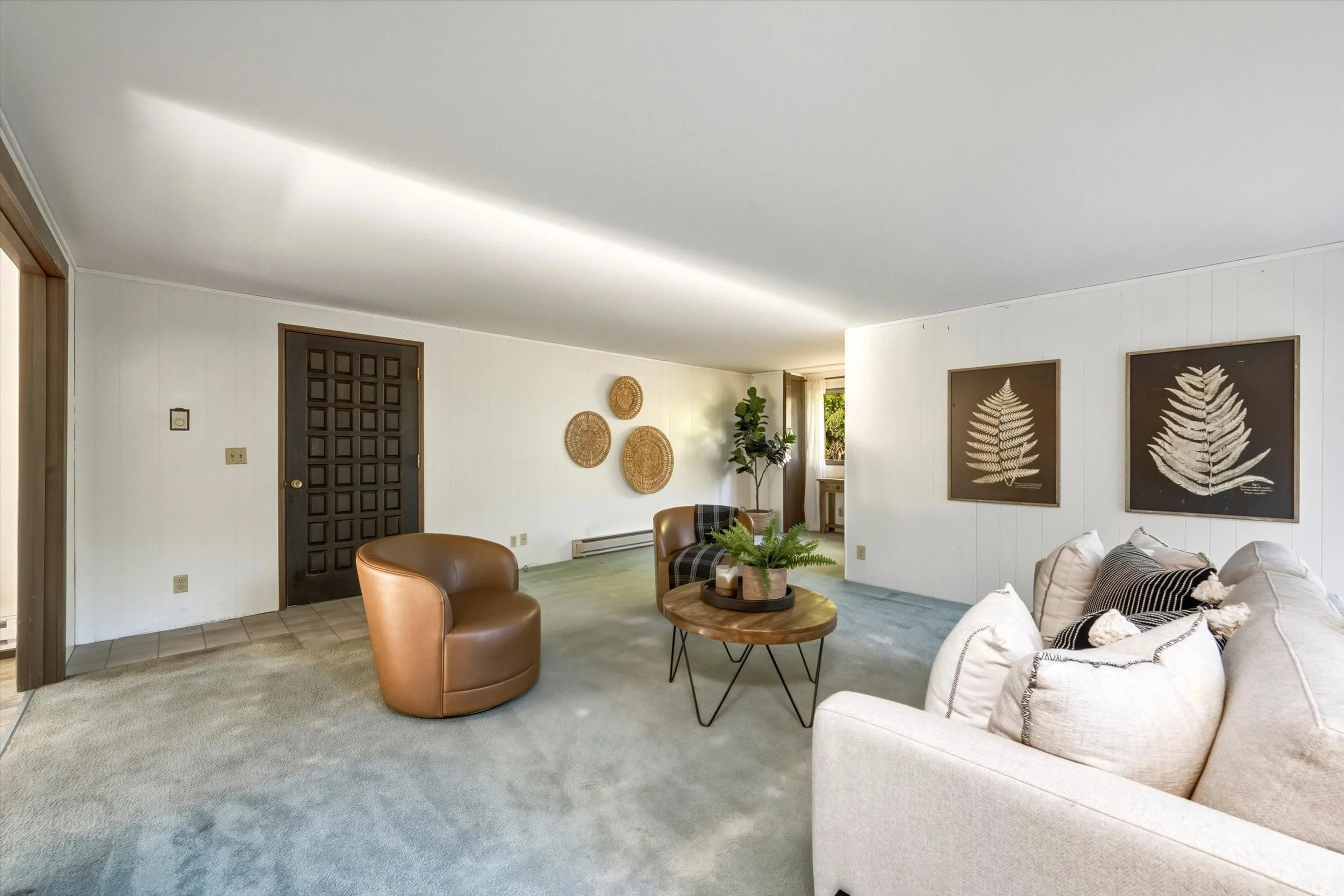 62-3811 York St-137.jpg