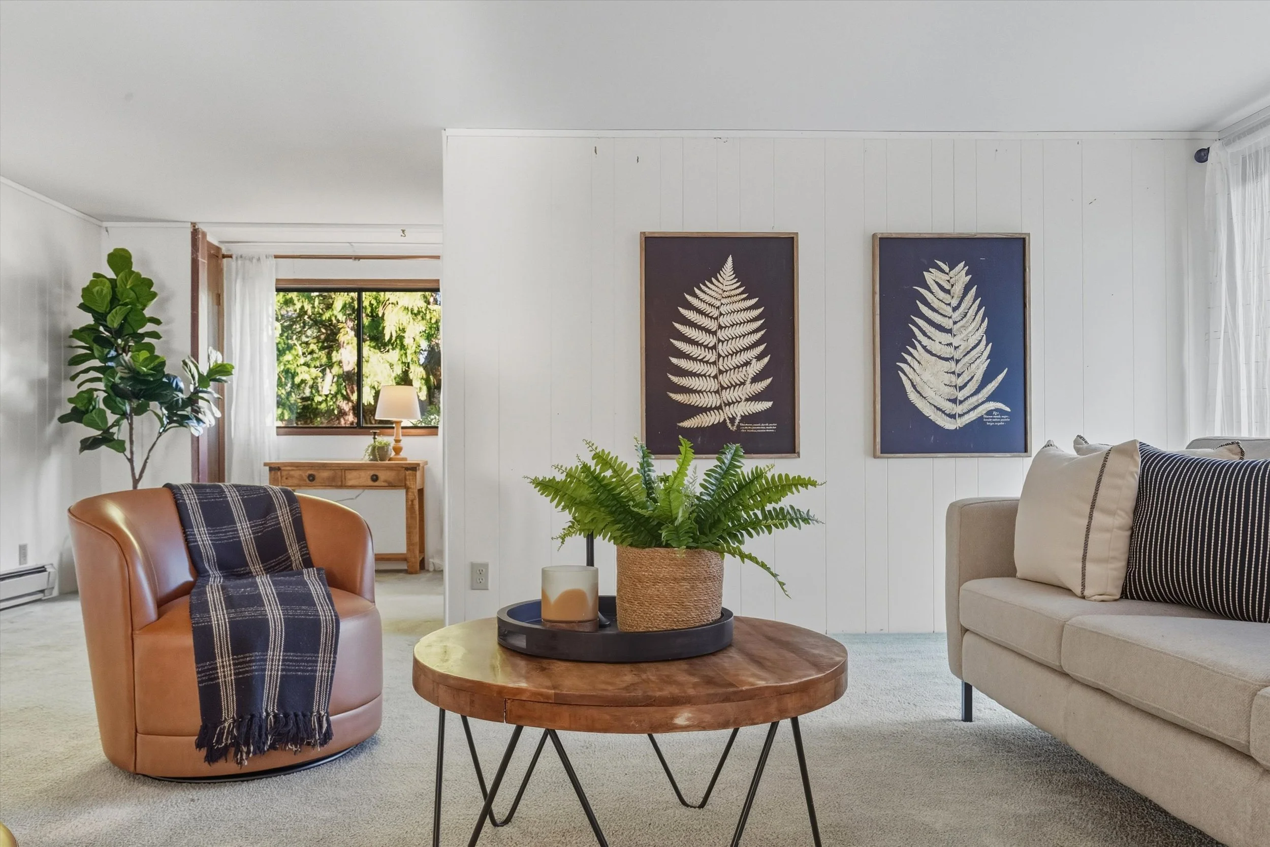 64-3811 York St-145.jpg