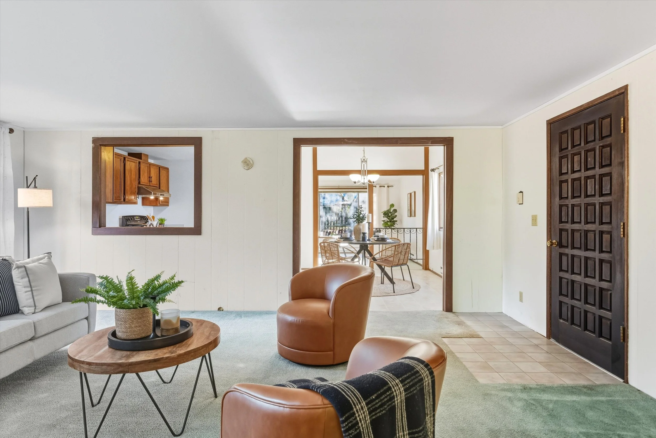 69-3811 York St-164.jpg