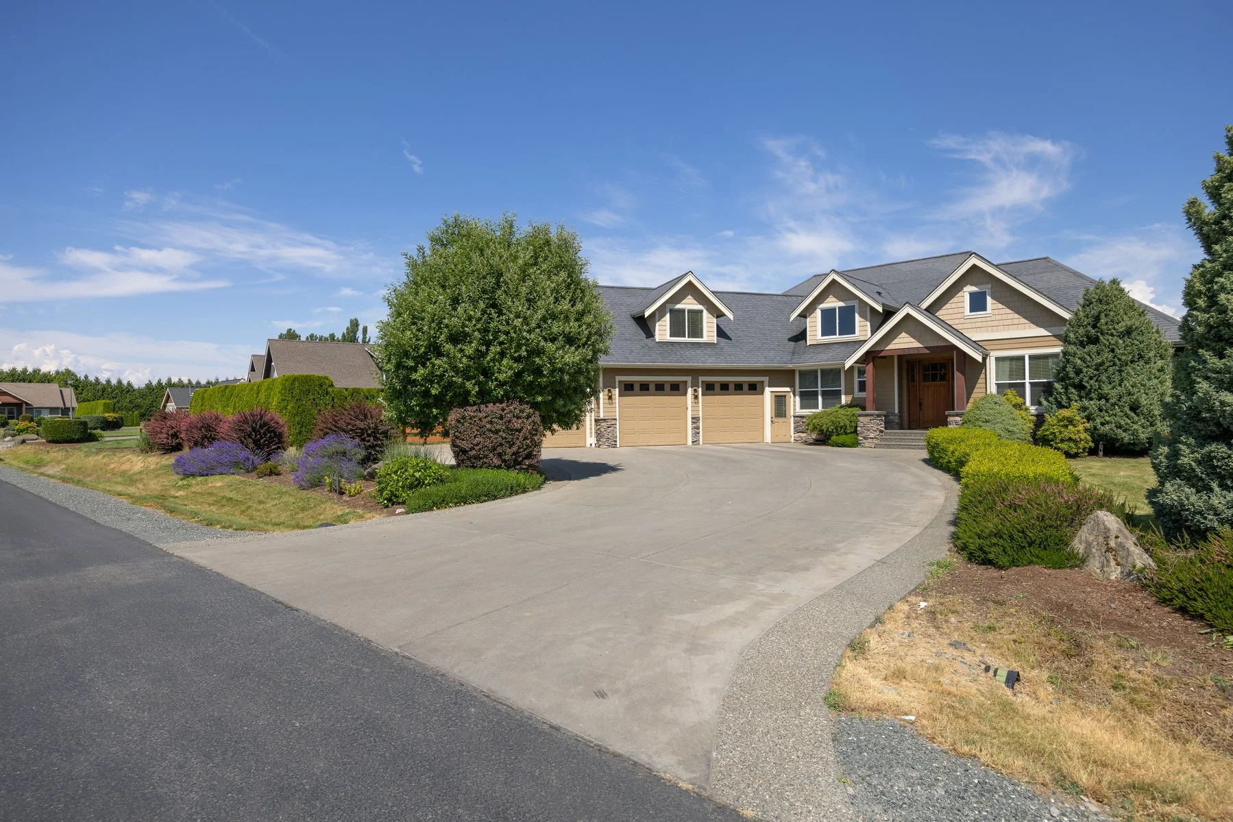 003_6618_Baker_Ridge_Dr_Paulina_Antczak.jpg