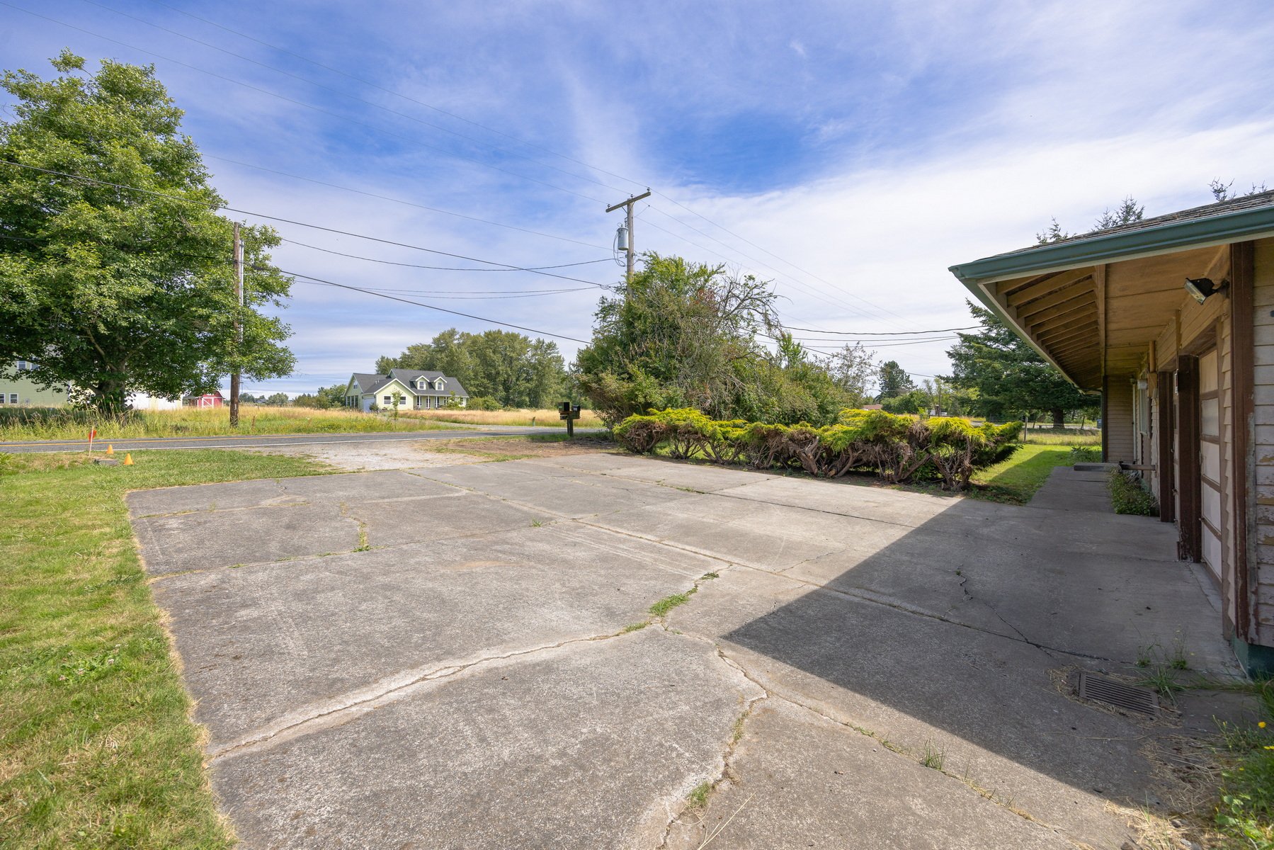 006_2861_Douglas_Rd_Jacson_Bevens.jpg