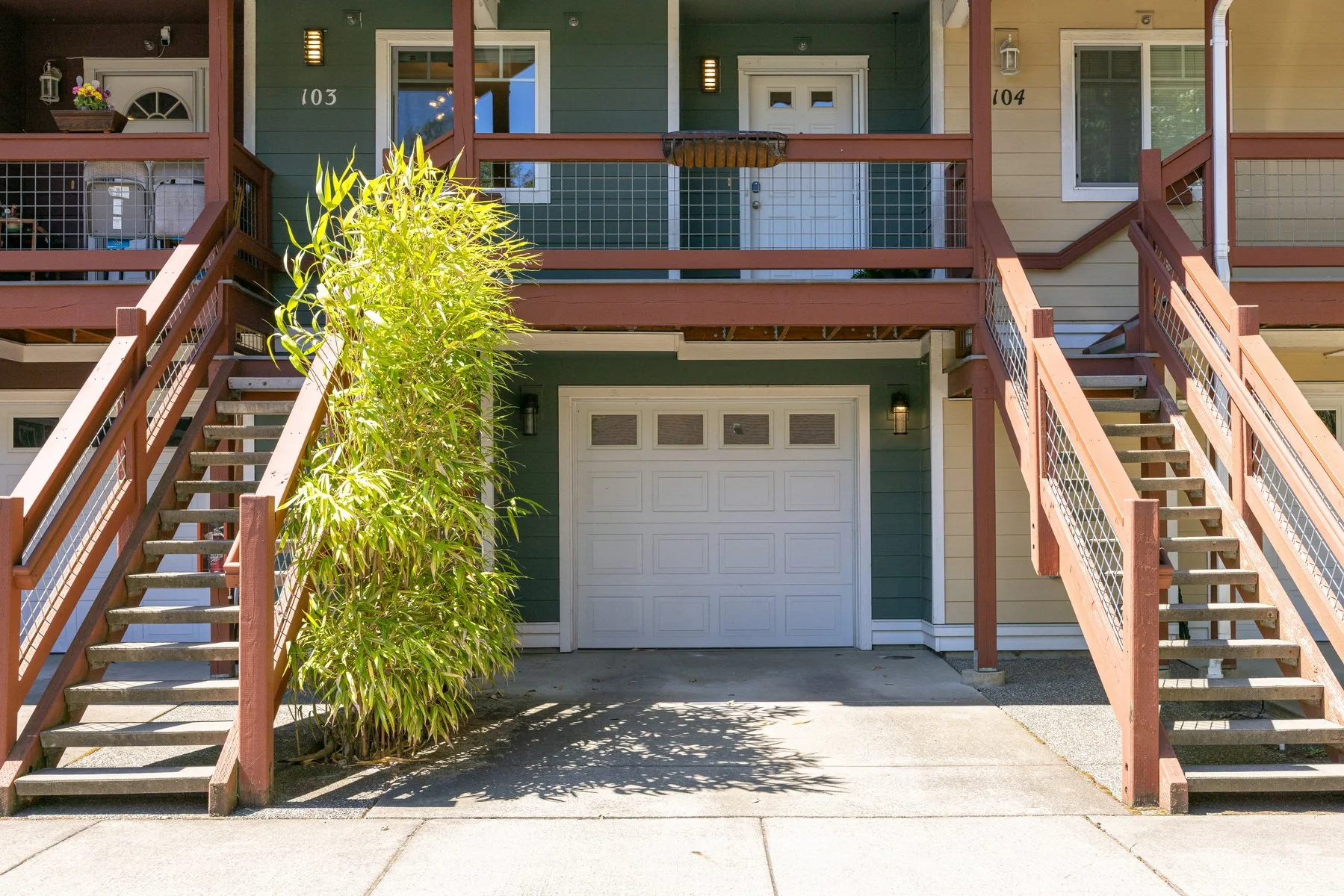 004_4047_Eliza_Ave_103_Jacson_Bevens.jpg