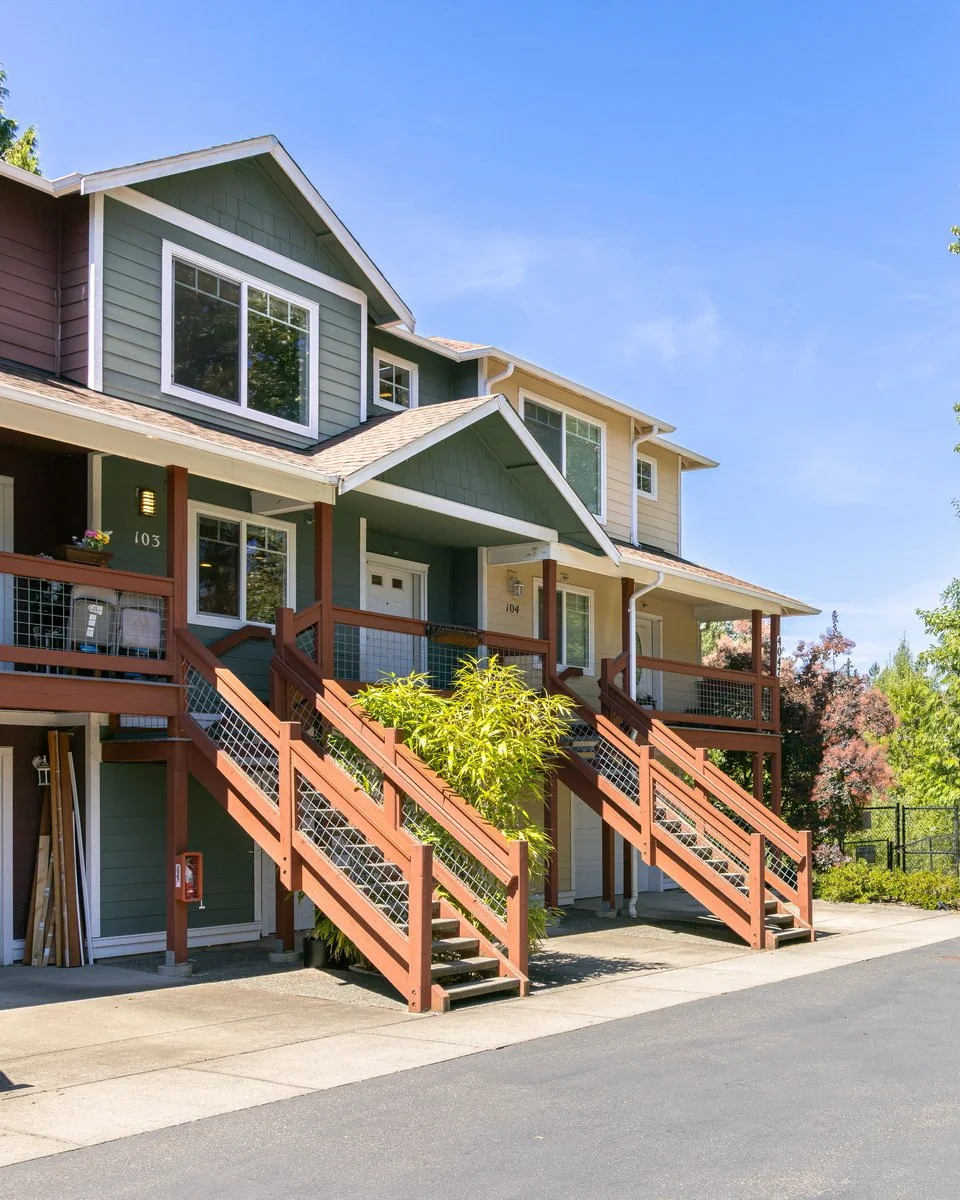 008_4047_Eliza_Ave_103_Jacson_Bevens.jpg