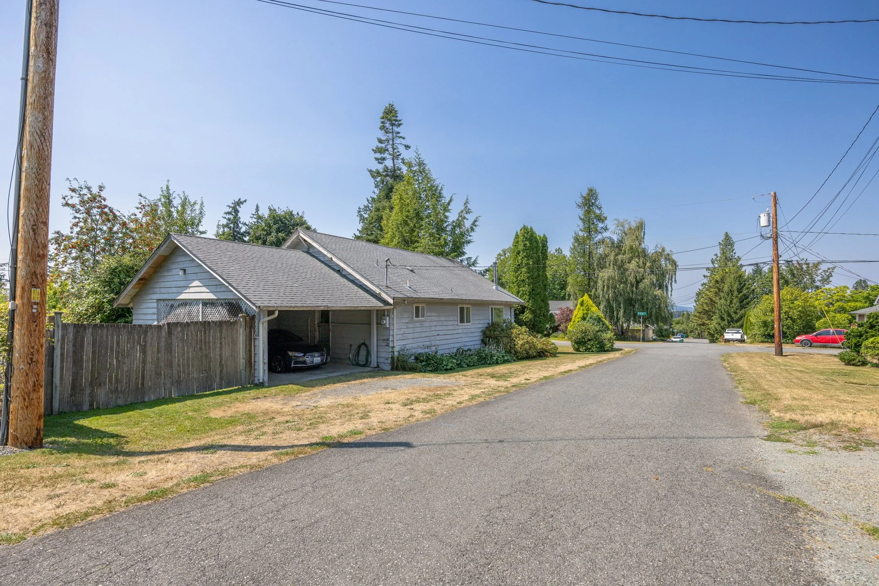 001_202_S_7th_St_Jacson_Bevens.jpg