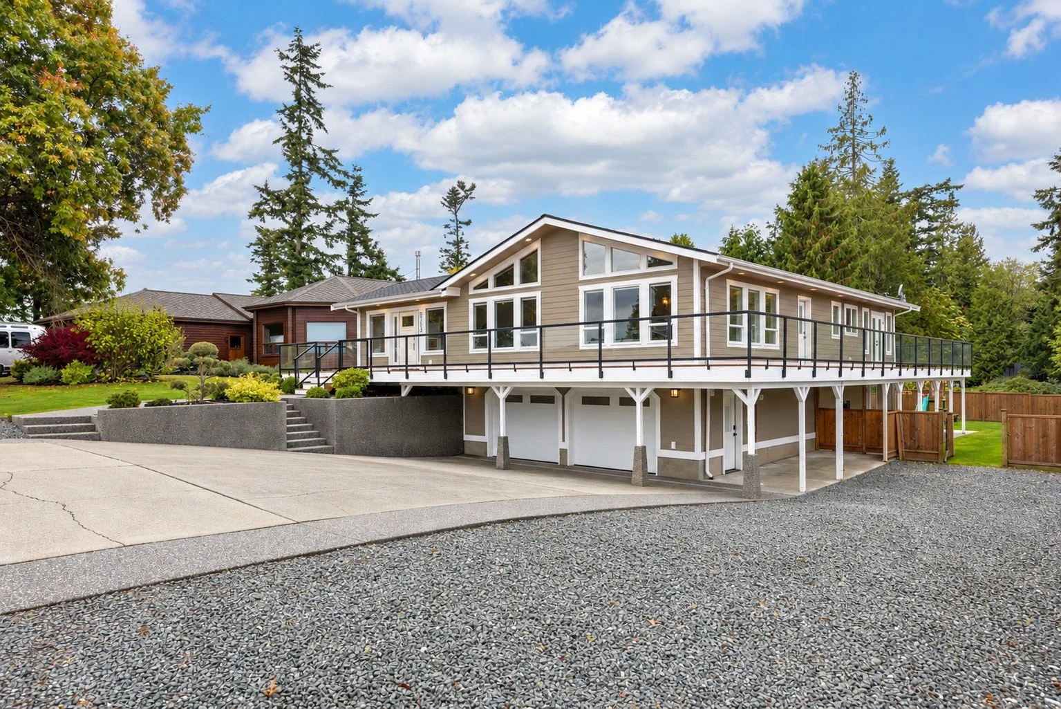 008_8153_Comox_Rd_Paulina_Antczak.jpg