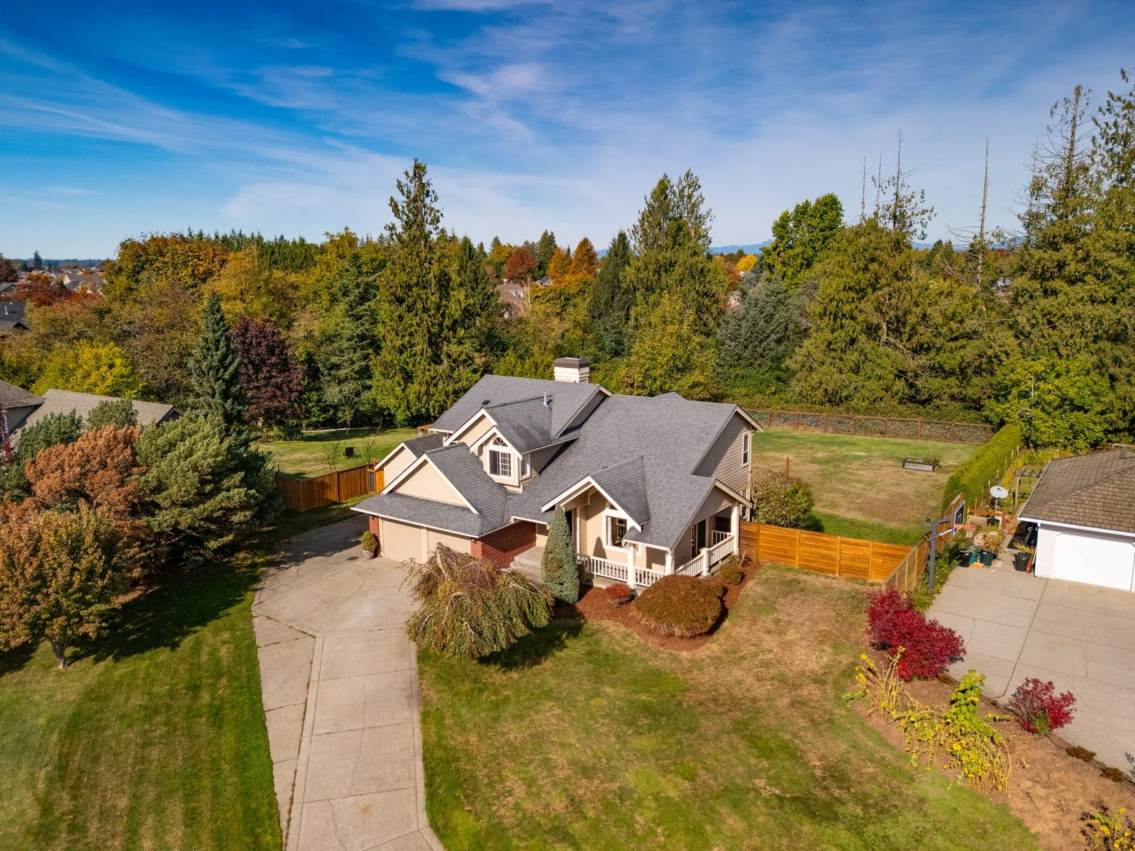 009_505_Brookfield_Ct_AERIAL_Paulina_Antczak.jpg