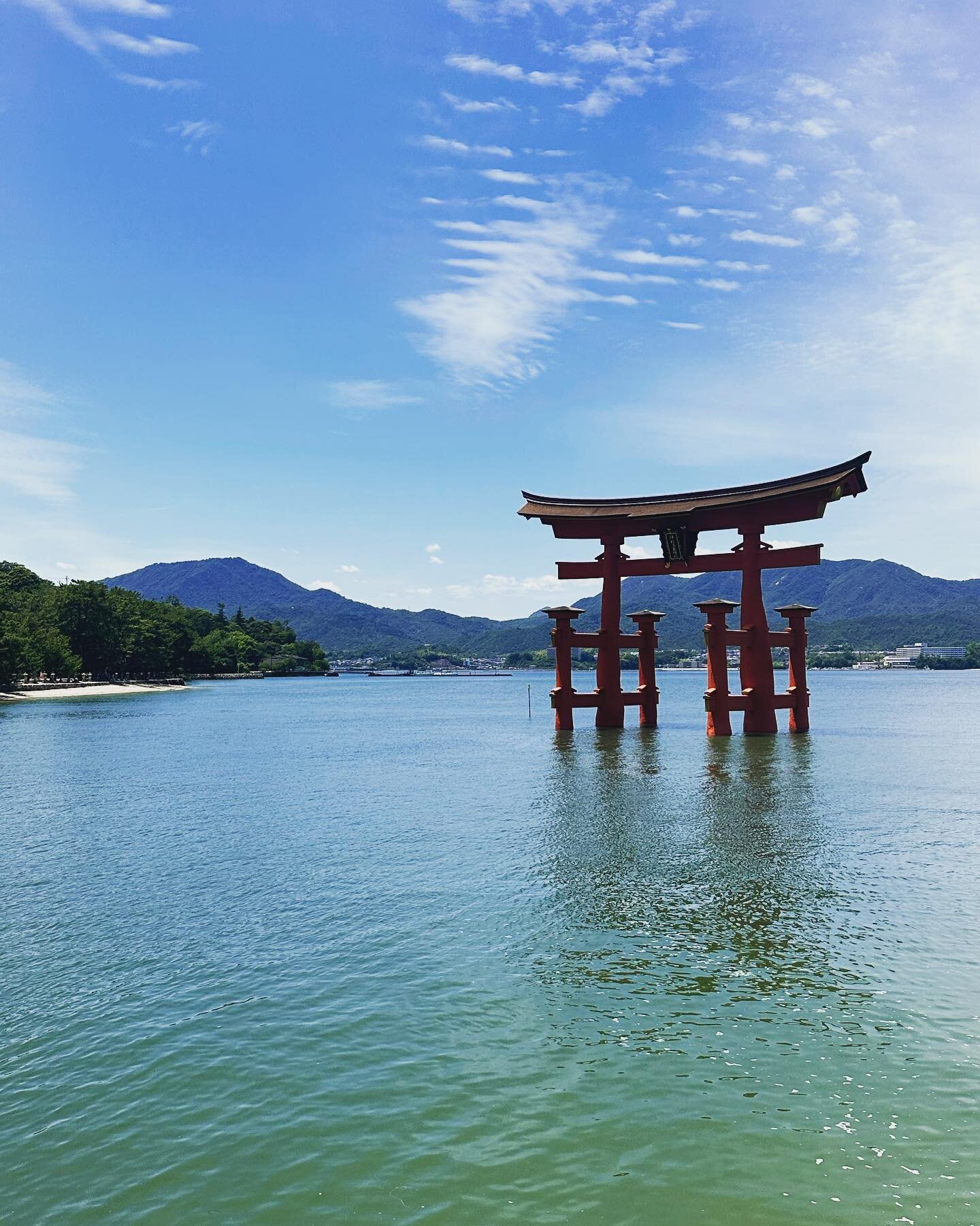 O-Torii Gate, Miyajima
.
.
.
.
.
.
#japan #miyajima #travel #luxury #luxuryliving  #luxurytravel #lux #hiroshima