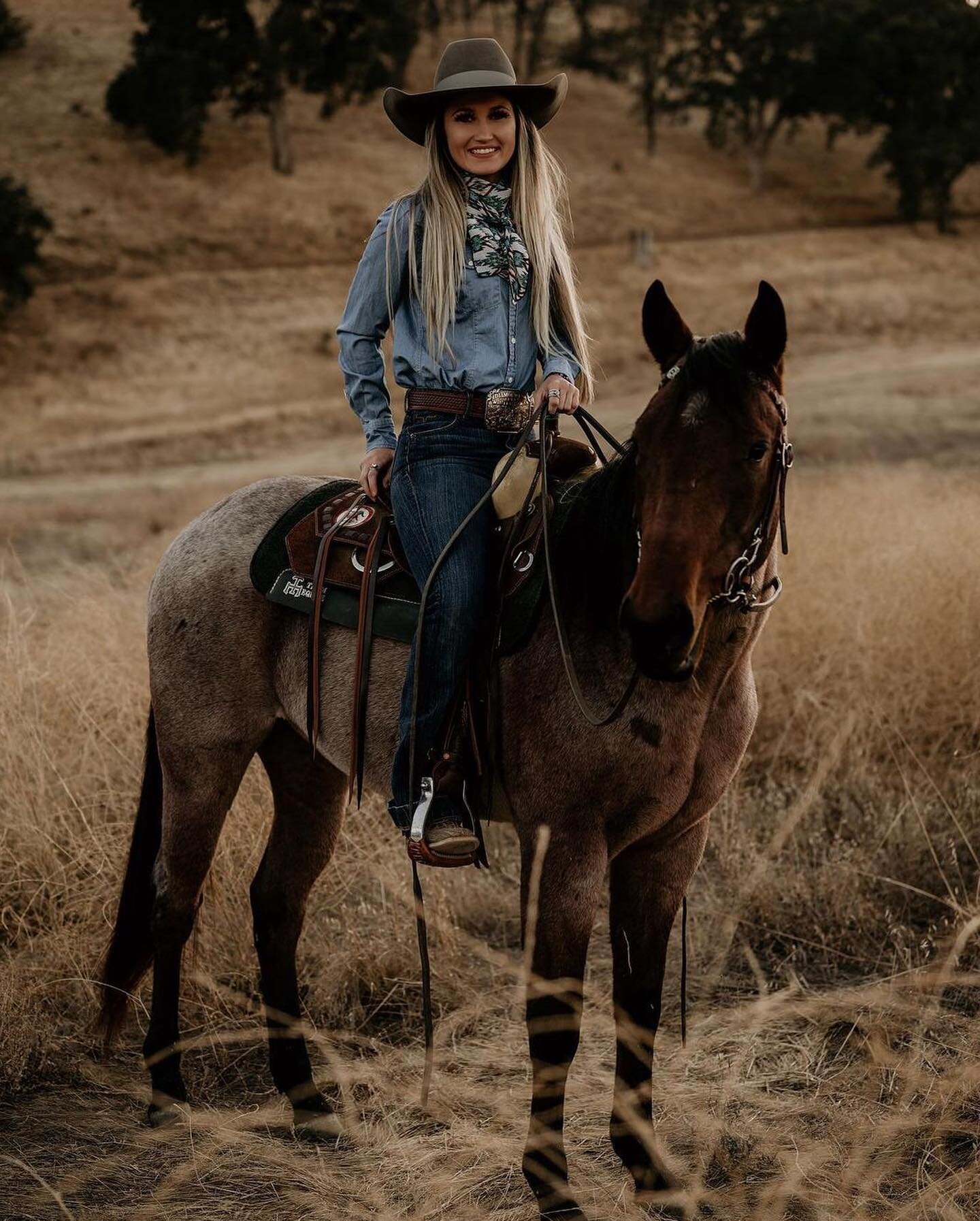 Don&rsquo;t be like the rest of them darlin&rsquo; ✨

One of our favorite Cowgirls to follow is the gorgeous @chelseaglanzracing 🤍🤠

For more great content curated for western women like you visit our website and online magazine 👉 ‪westernlifeands