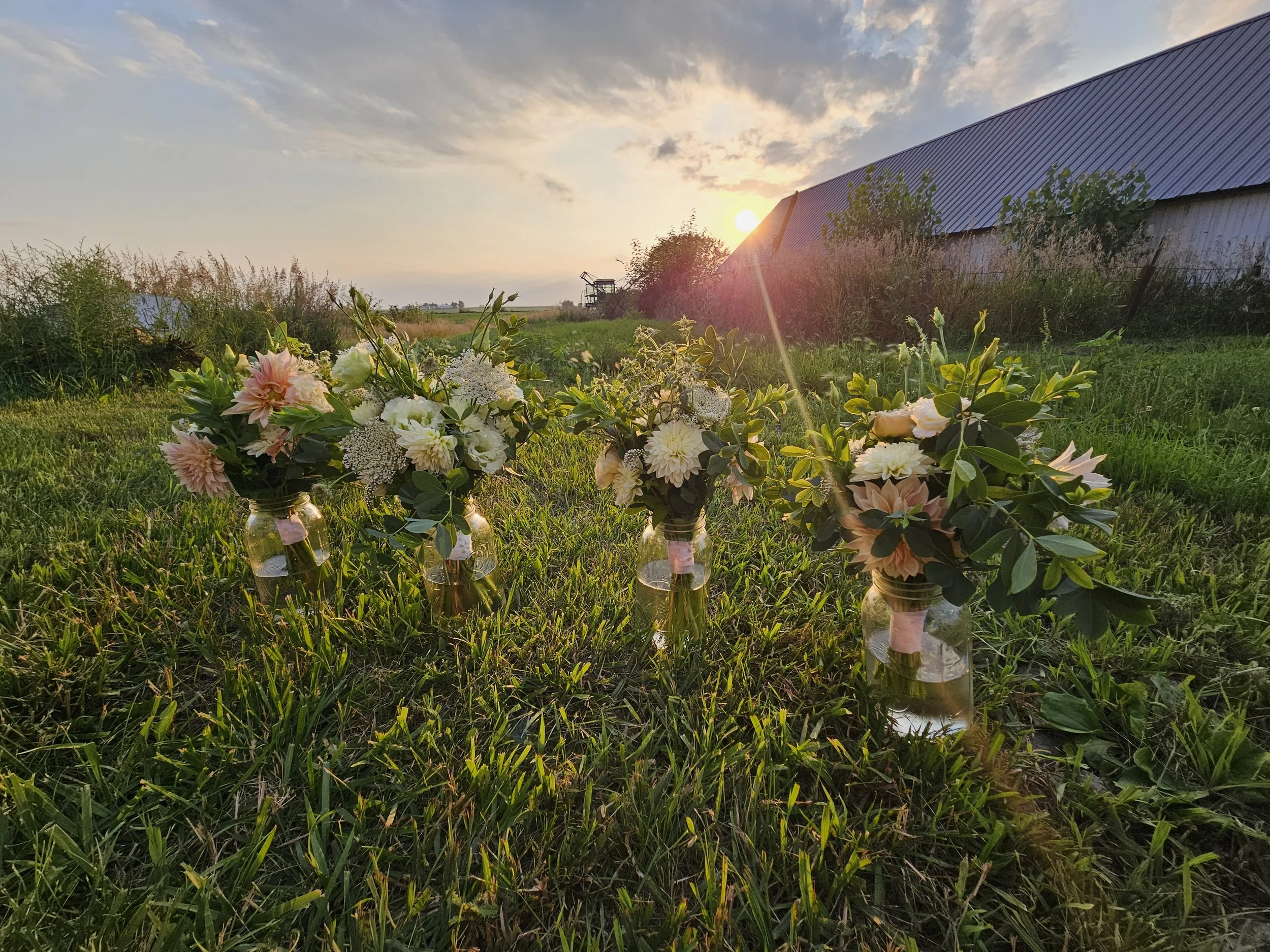 Bridesmaides Bouquets July.jpg