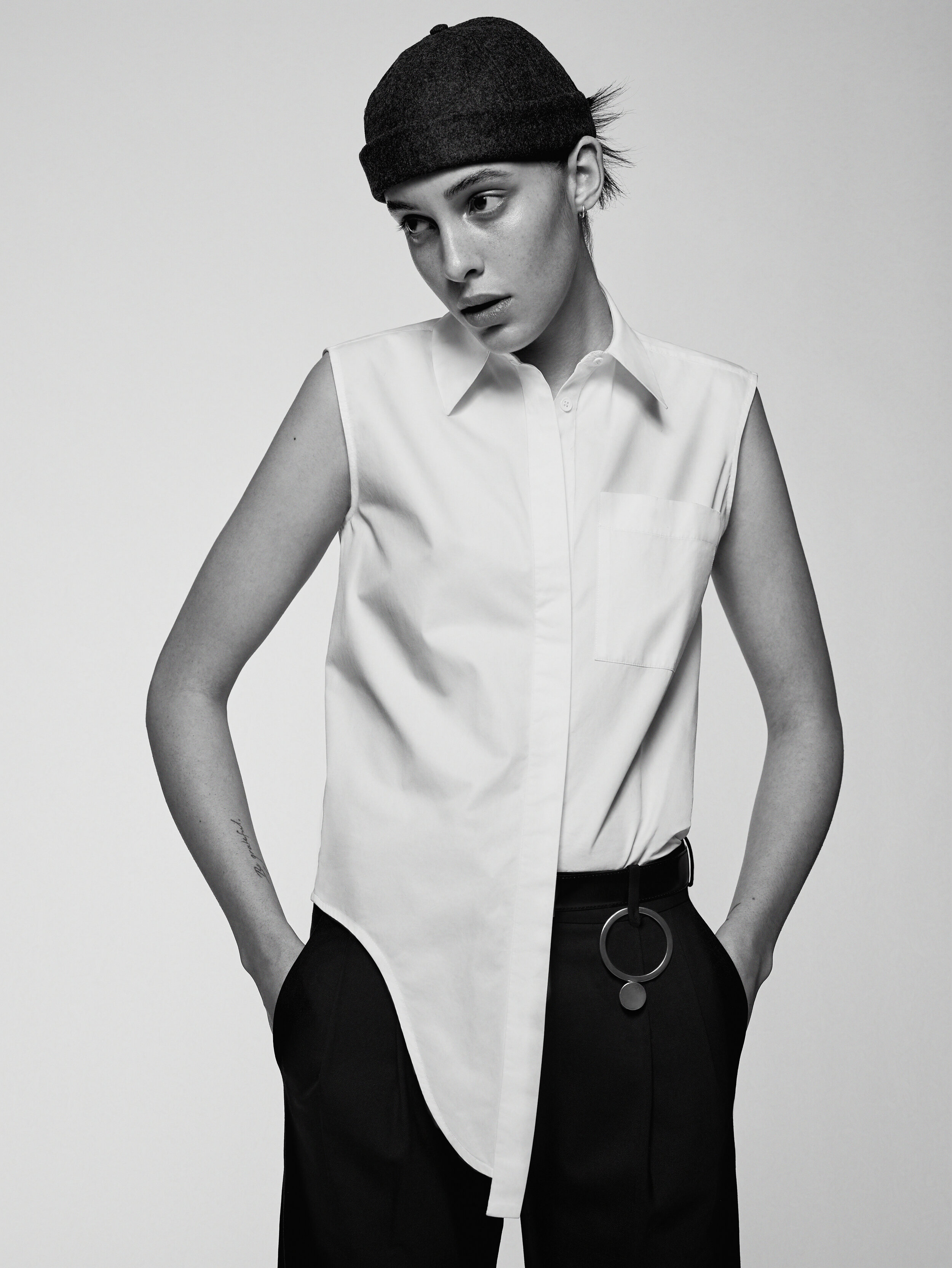 BLACK_WHITE71360.jpg