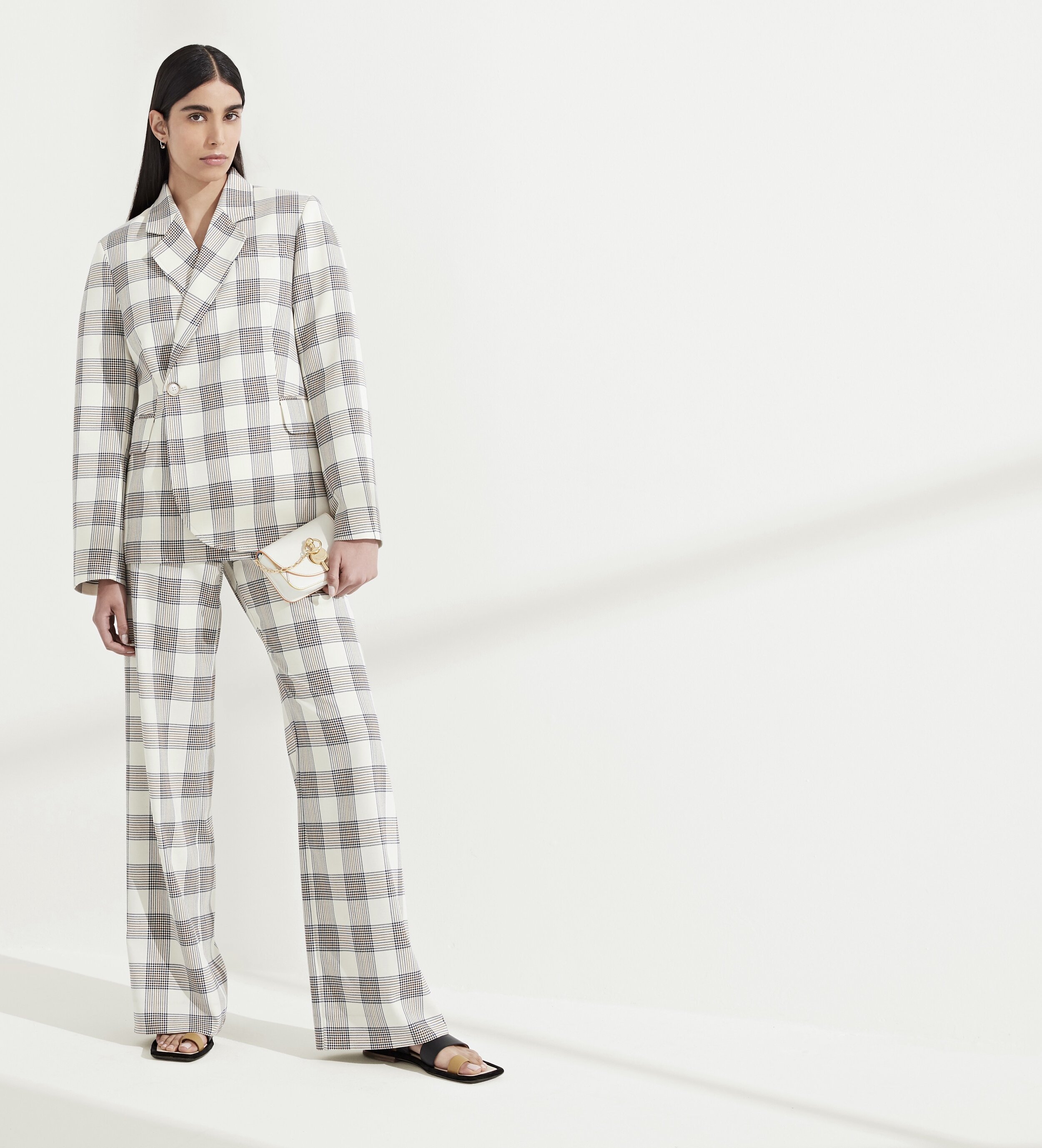 012_W_DesignEdit_HERO_BAUMANDPFERDGARTEN_022 copy.JPG