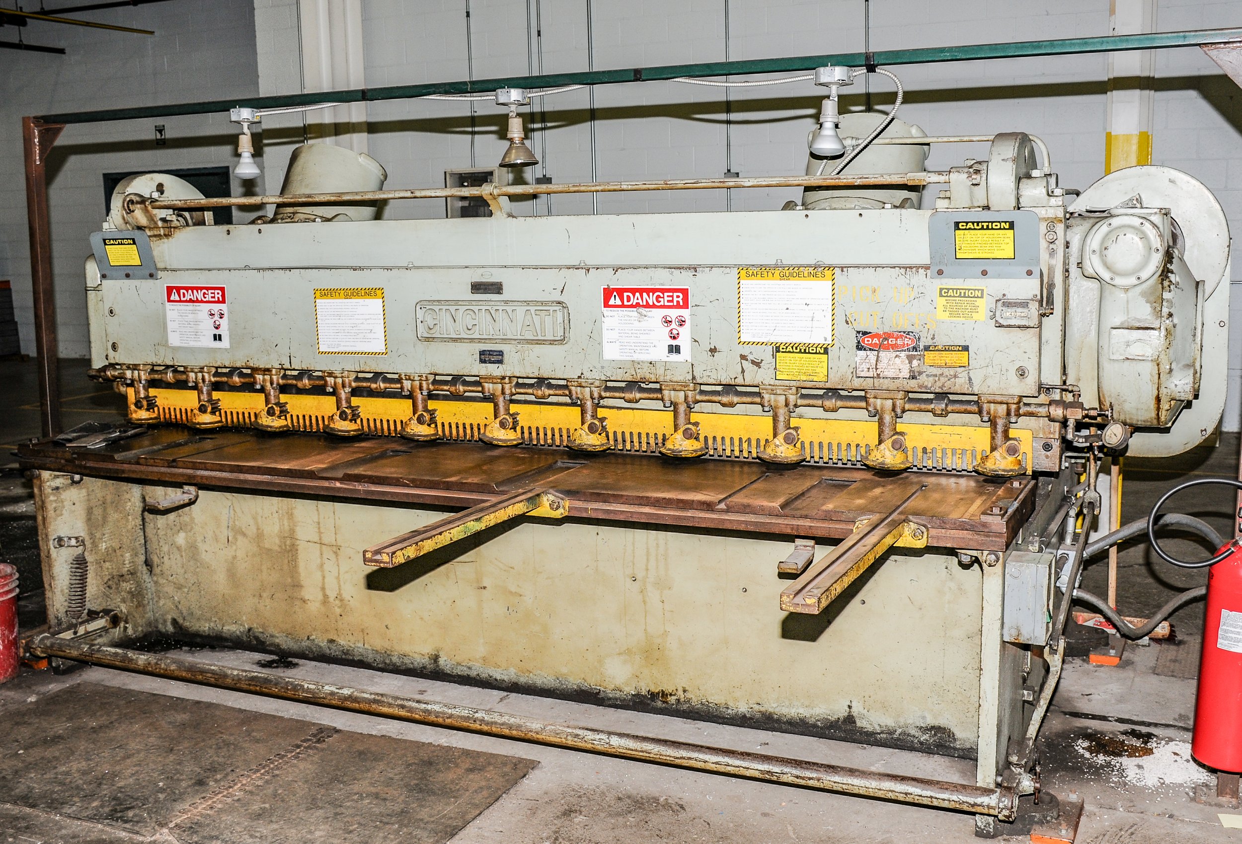 Cincinnati Model 1810 Hydraulic Shear