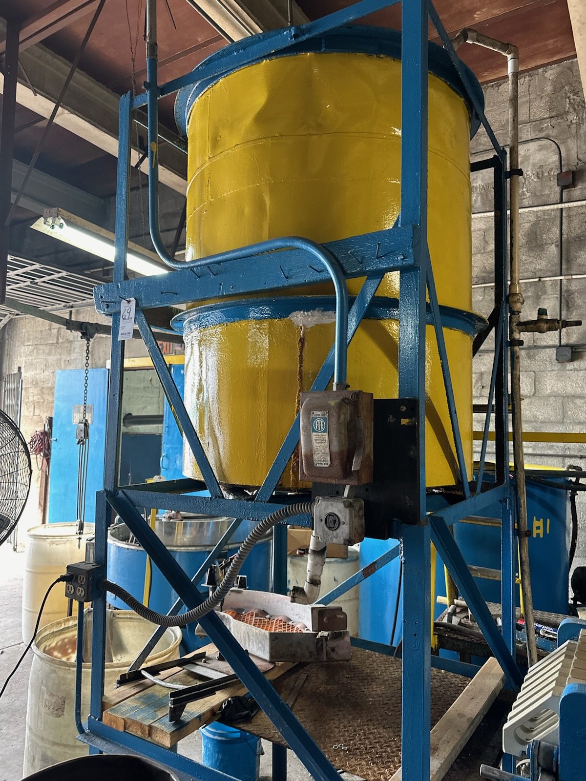 Water System With H1 And H2 Tanks
