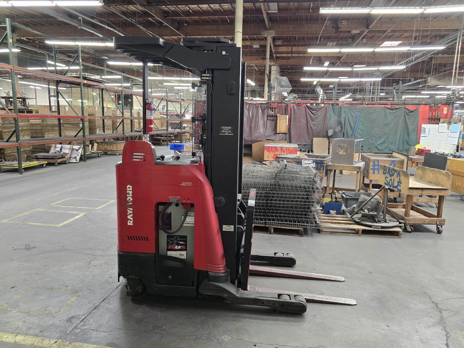 4,000lbs Cap Raymond Mdl: 720-R40TT Order Picker