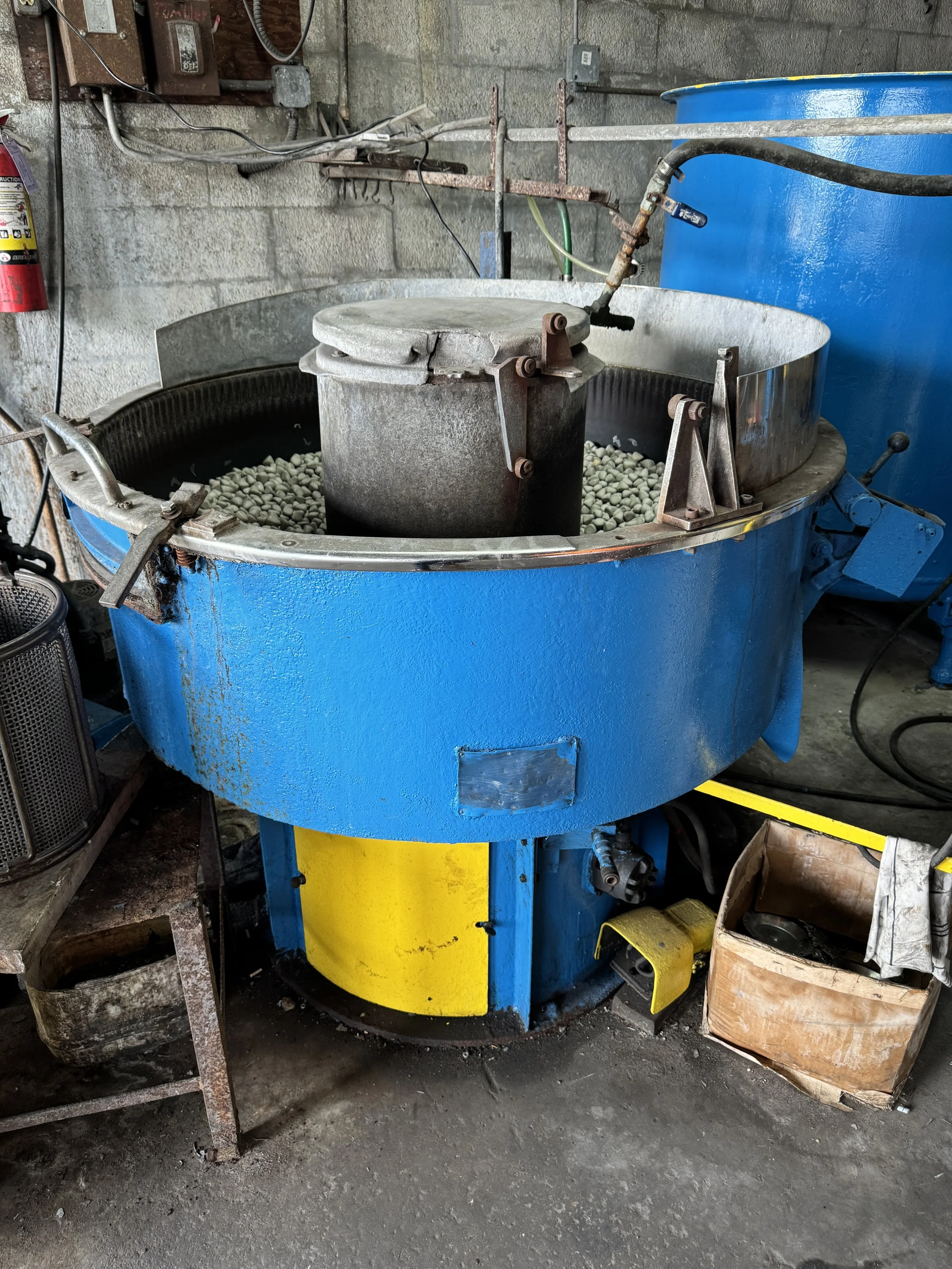 44" Rotary Bowl Finisher With Stones And Dryer With Three Baskets