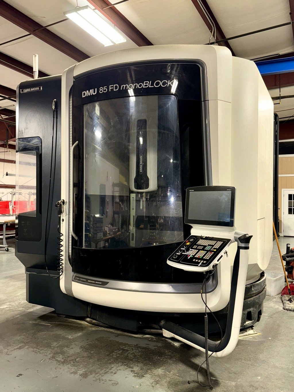 2017 DMG Mori DMU 85 FD Monoblock 5-Axis Vertical Machining Center